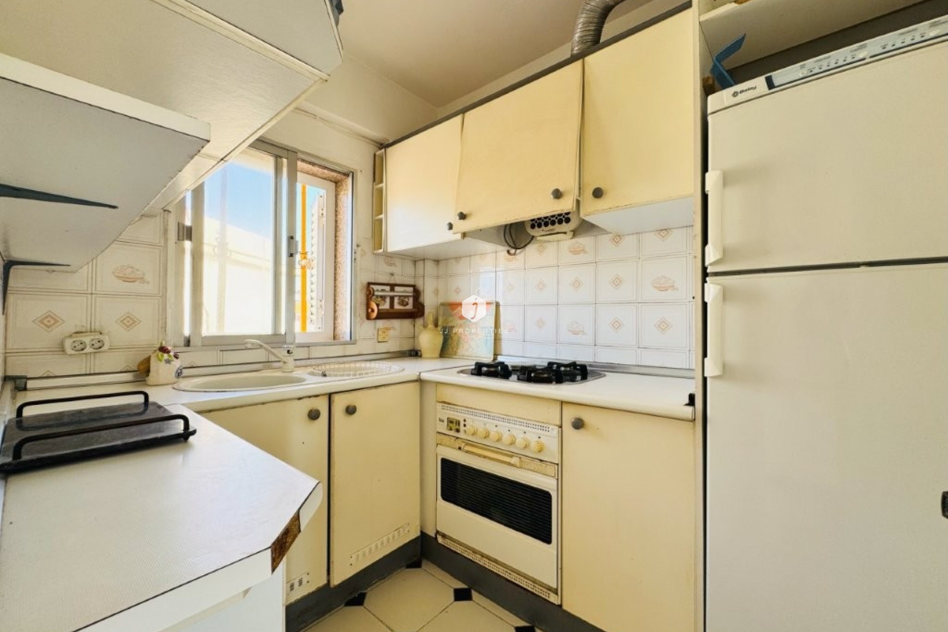 Resale - Apartment / flat -
La Mata - Costa Blanca