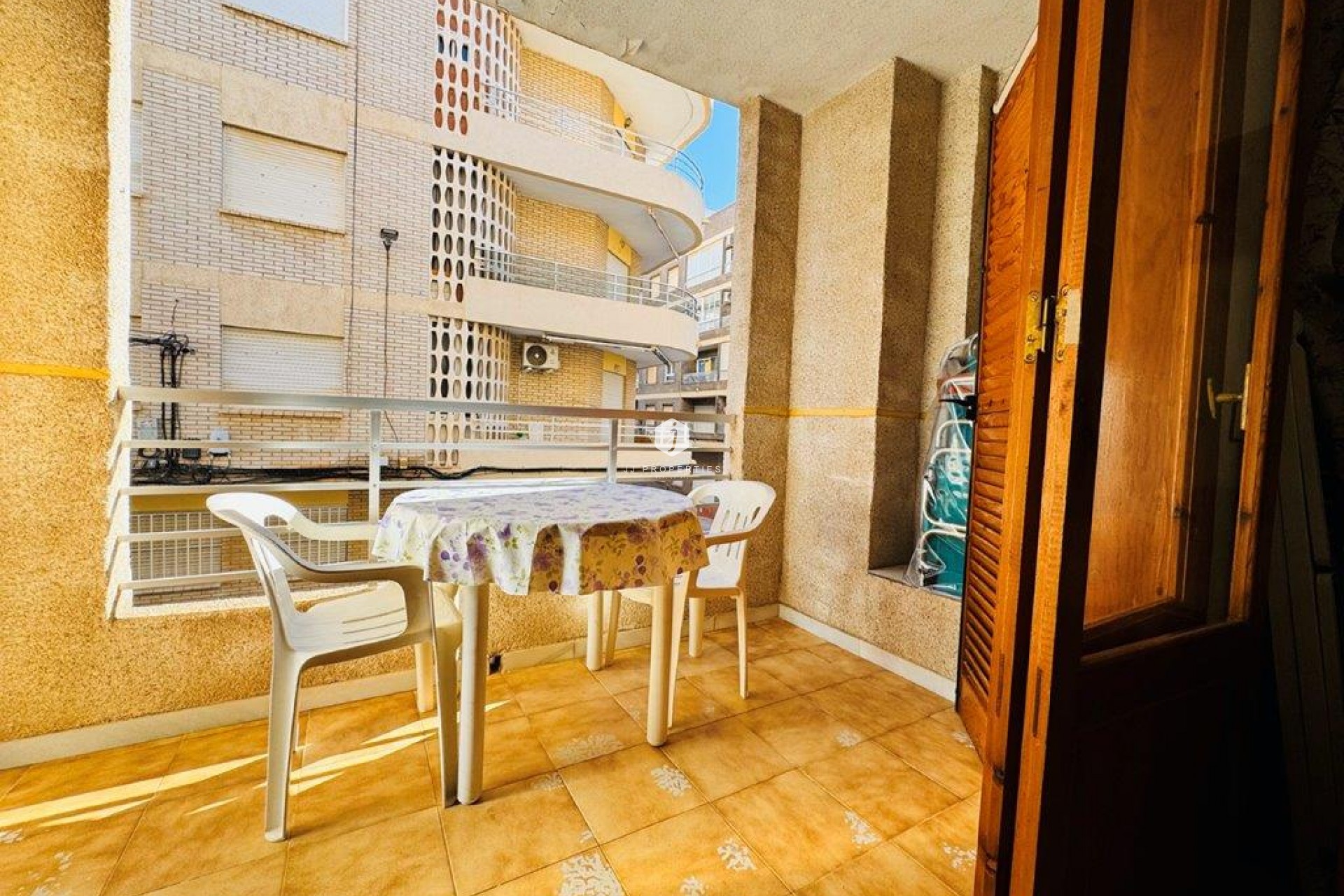 Resale - Apartment / flat -
La Mata - Costa Blanca