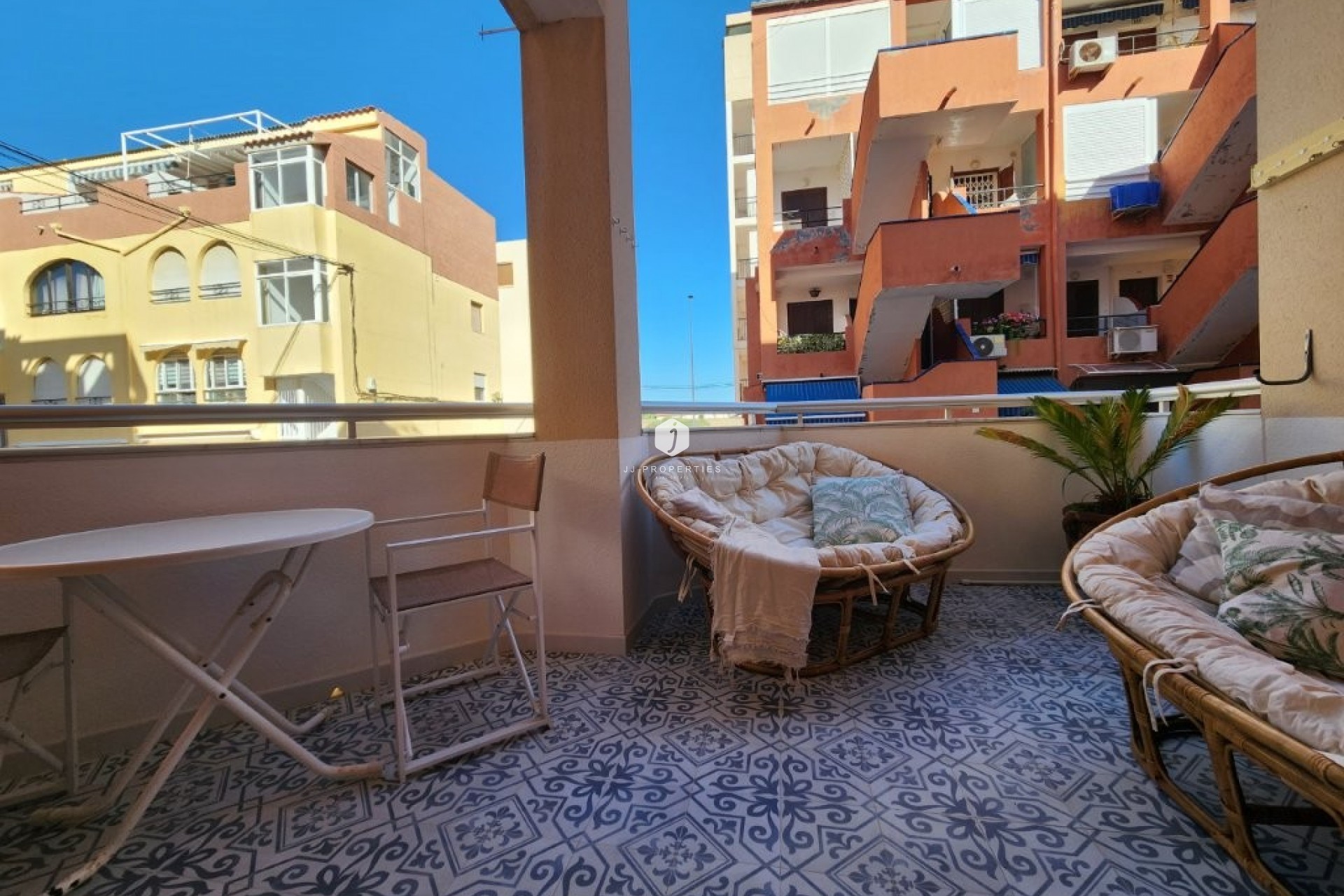 Resale - Apartment / flat -
La Mata - Costa Blanca