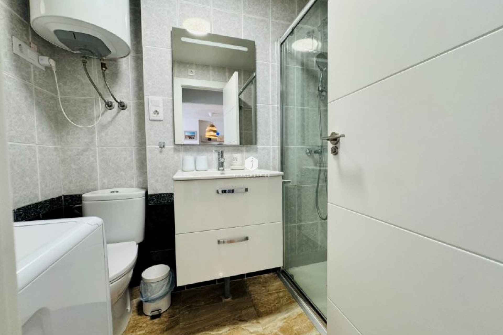 Resale - Apartment / flat -
La Mata - Costa Blanca