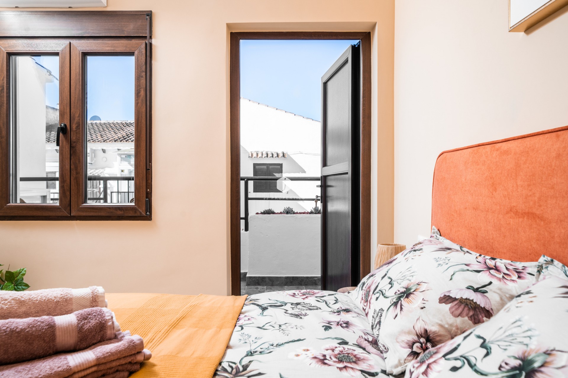 Resale - Apartment / flat -
La Mata - Costa Blanca