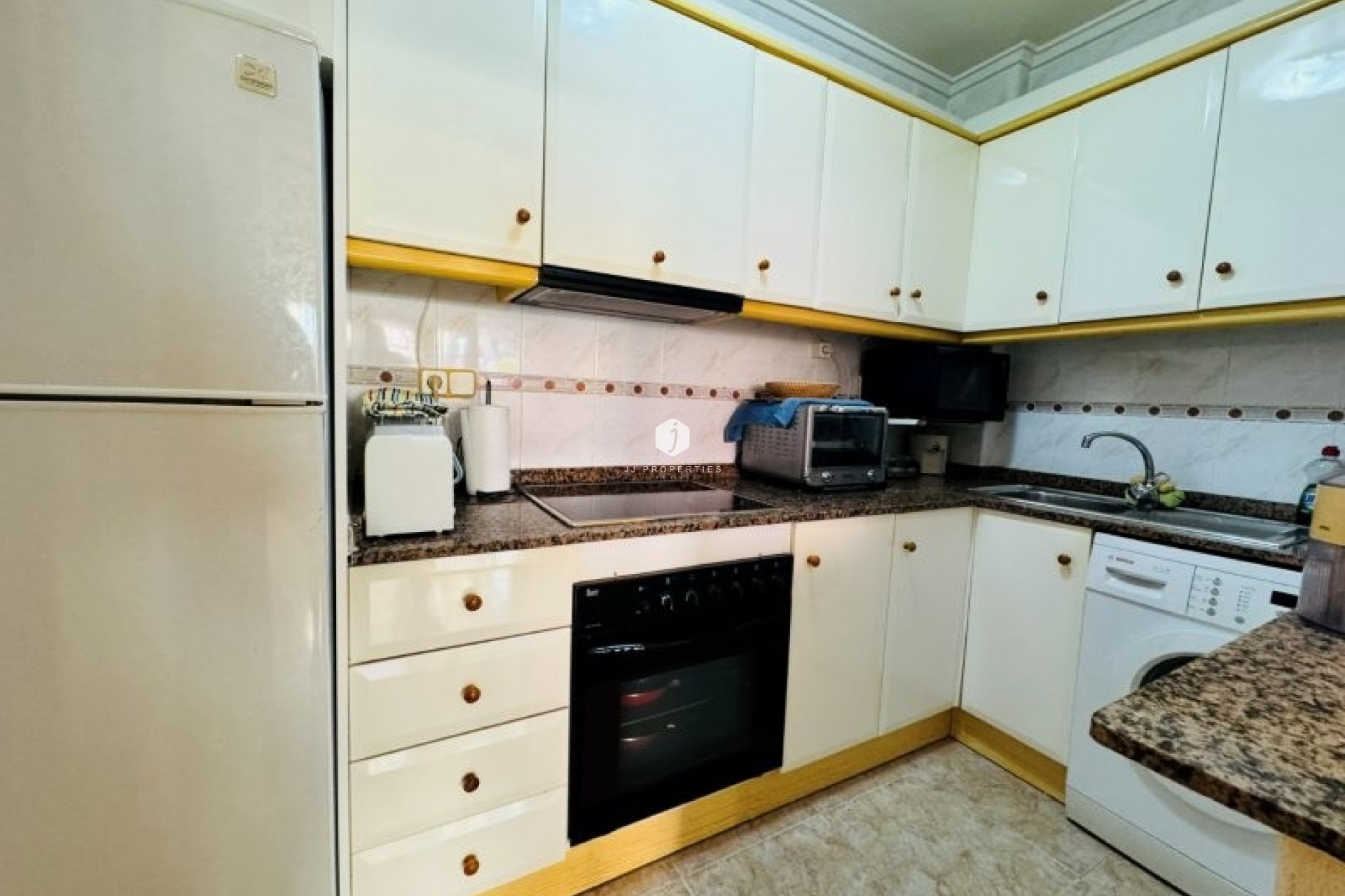 Resale - Apartment / flat -
La Mata - Costa Blanca