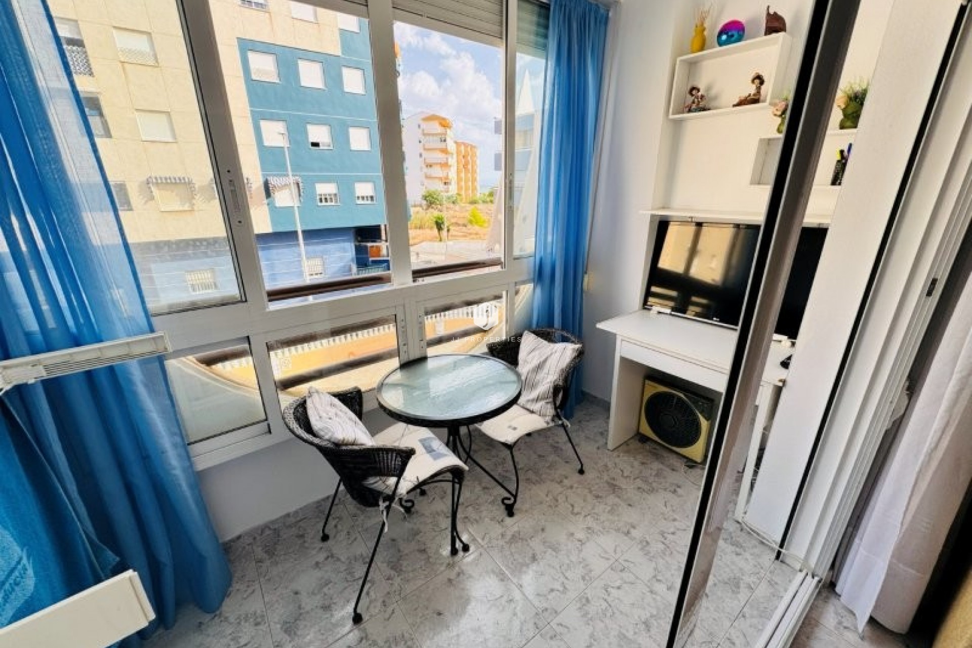 Resale - Apartment / flat -
La Mata - Costa Blanca