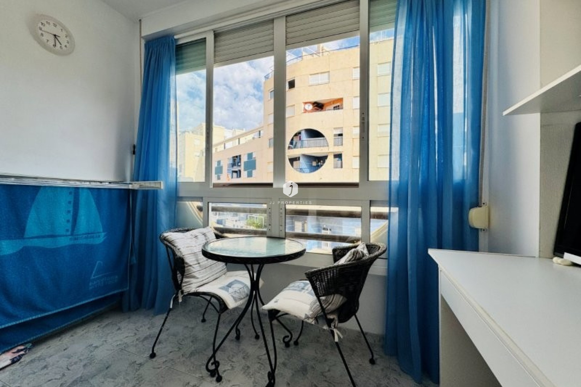 Resale - Apartment / flat -
La Mata - Costa Blanca