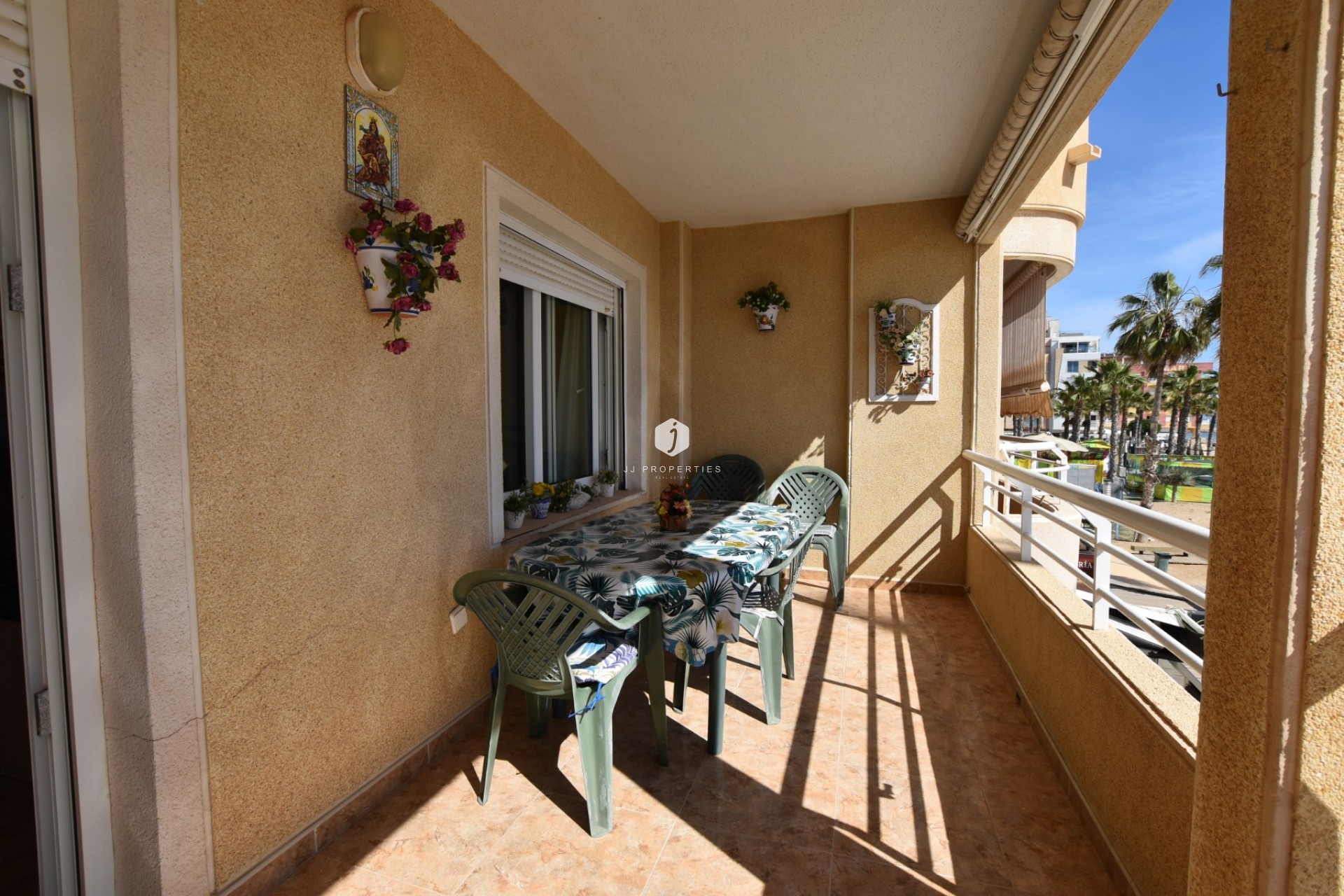 Resale - Apartment / flat -
La Mata - Costa Blanca