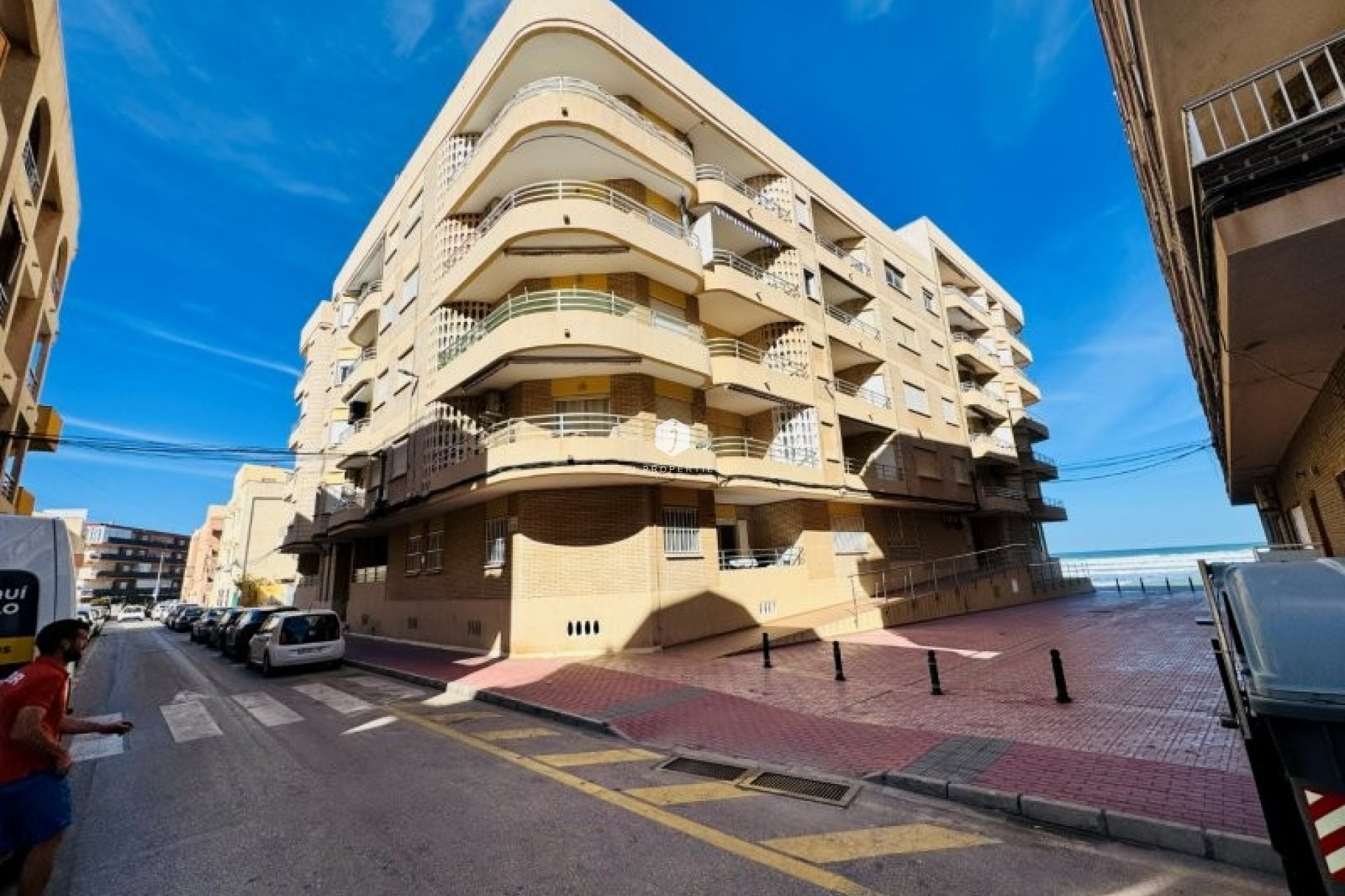 Resale - Apartment / flat -
La Mata - Costa Blanca