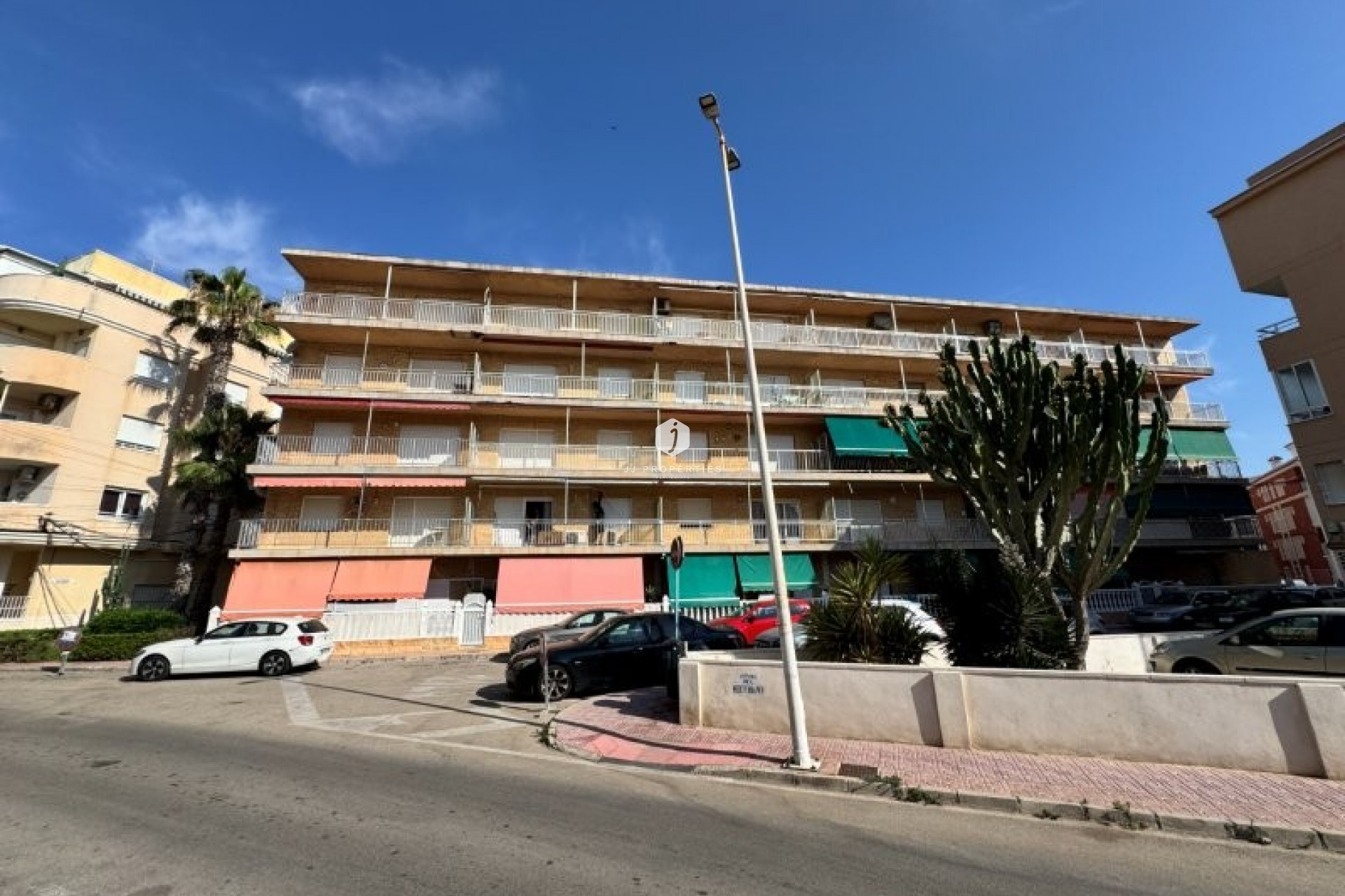 Resale - Apartment / flat -
La Mata - Costa Blanca