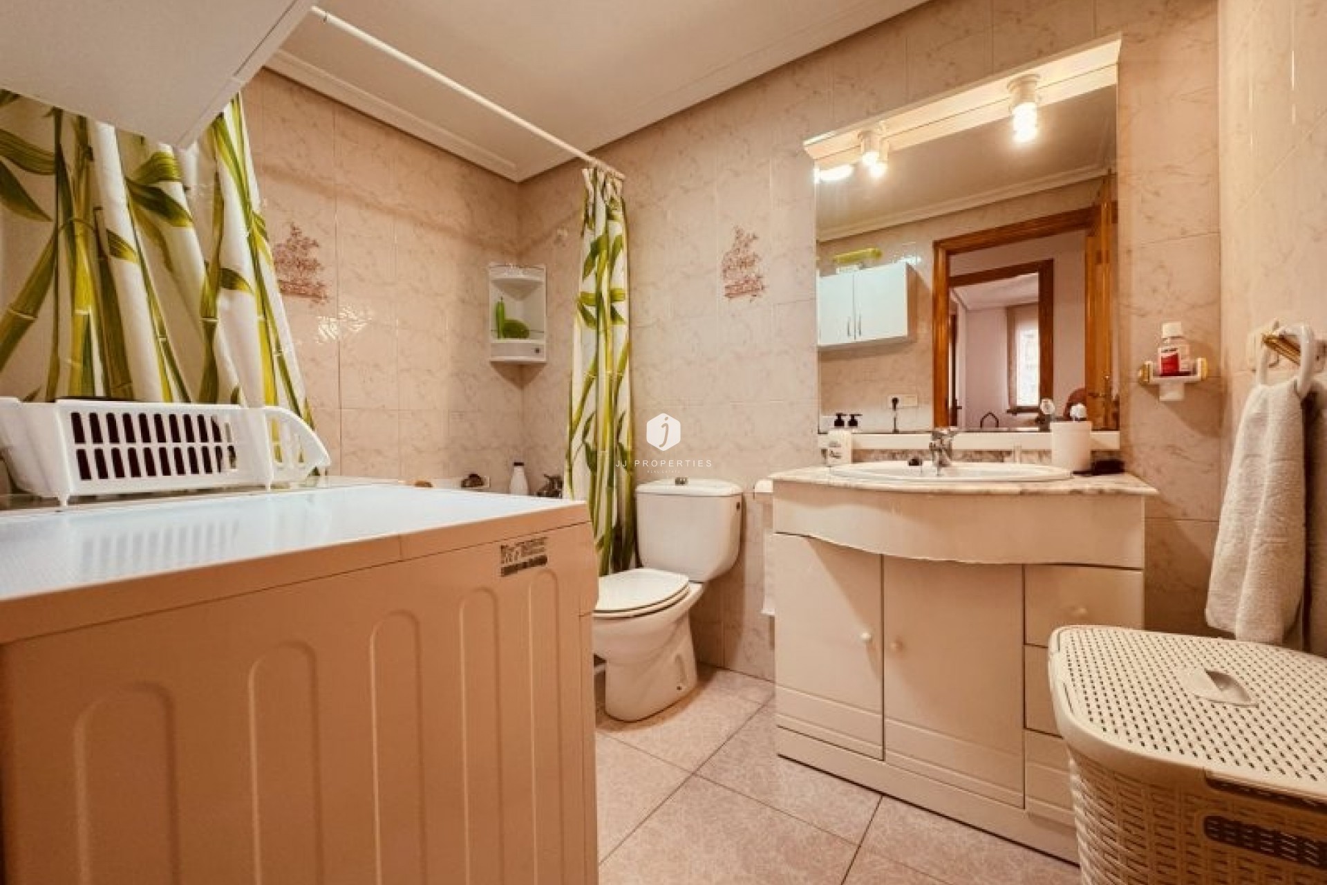 Resale - Apartment / flat -
La Mata - Costa Blanca