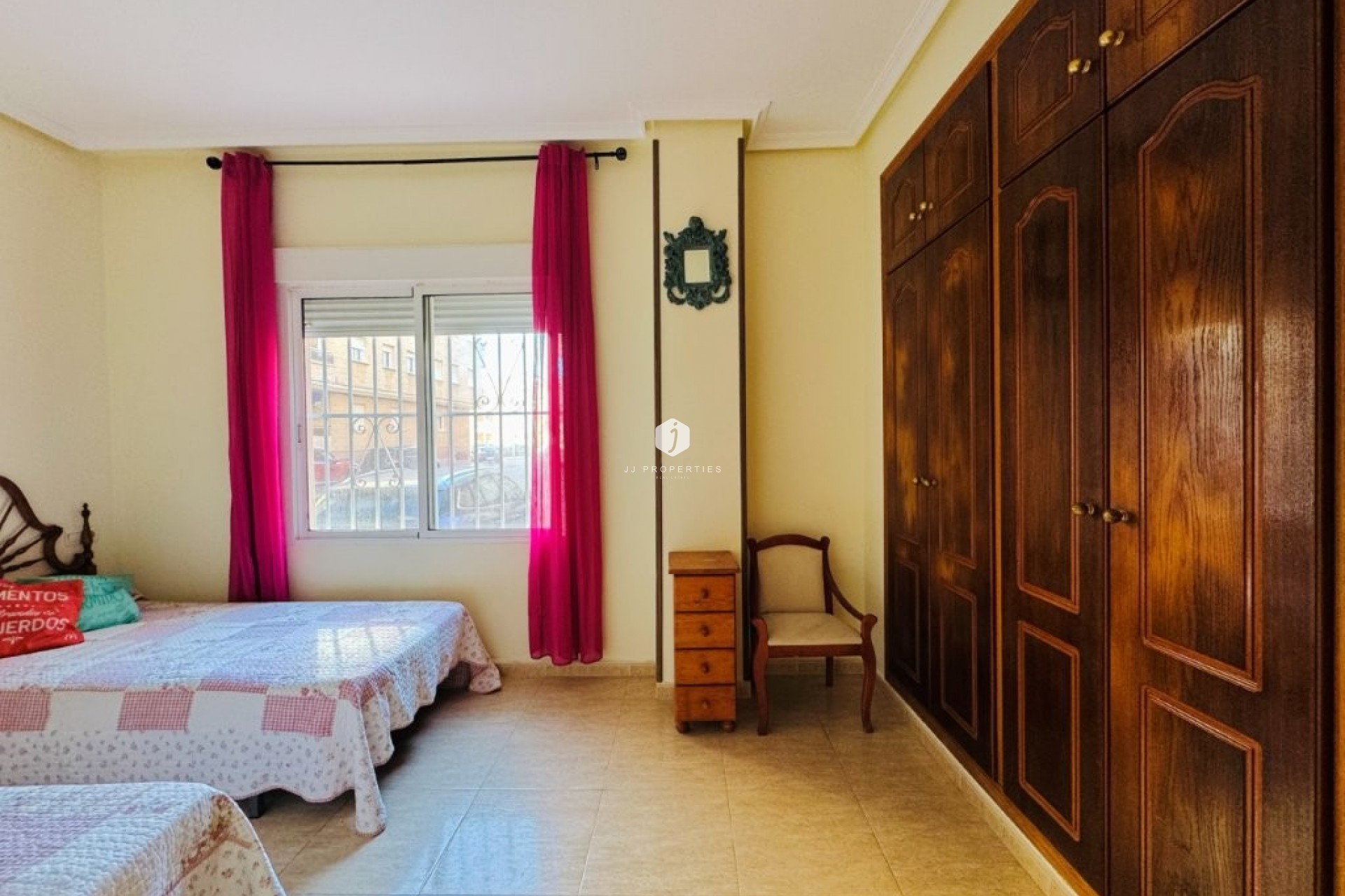 Resale - Apartment / flat -
La Mata - Costa Blanca