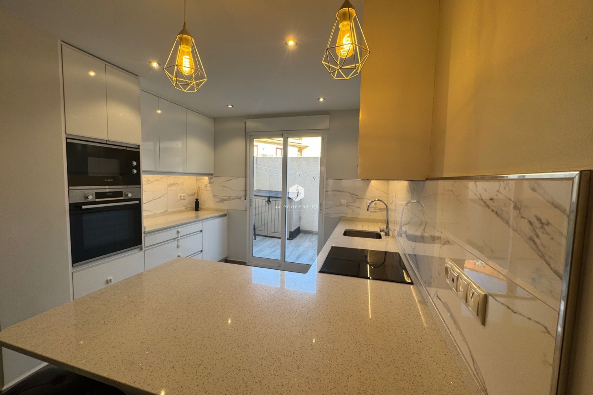 Resale - Apartment / flat -
La Zenia - Costa Blanca