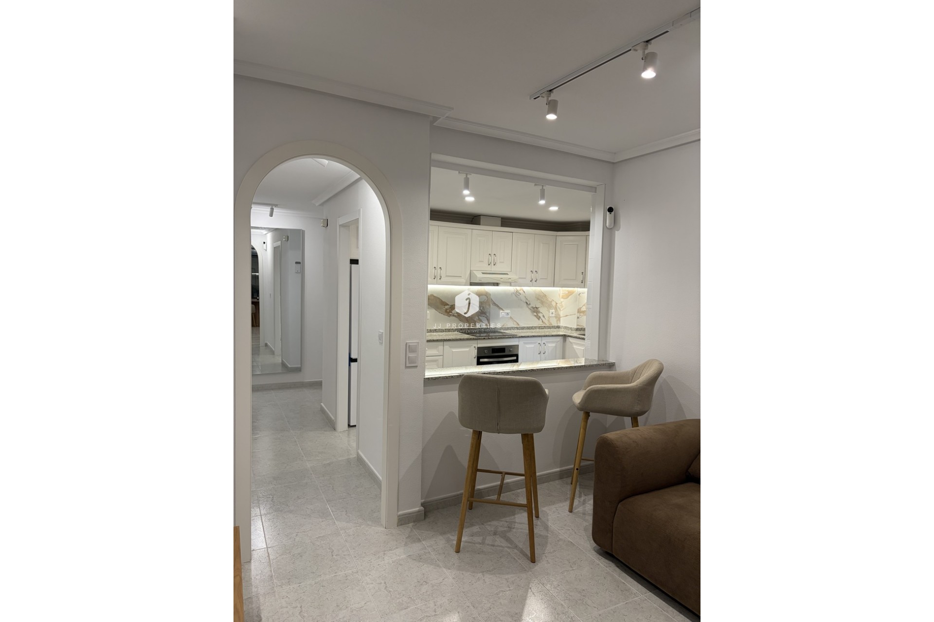 Resale - Apartment / flat -
Lomas De Campoamor - Costa Blanca