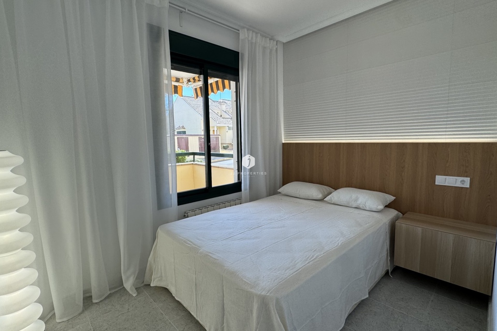 Resale - Apartment / flat -
Lomas De Campoamor - Costa Blanca