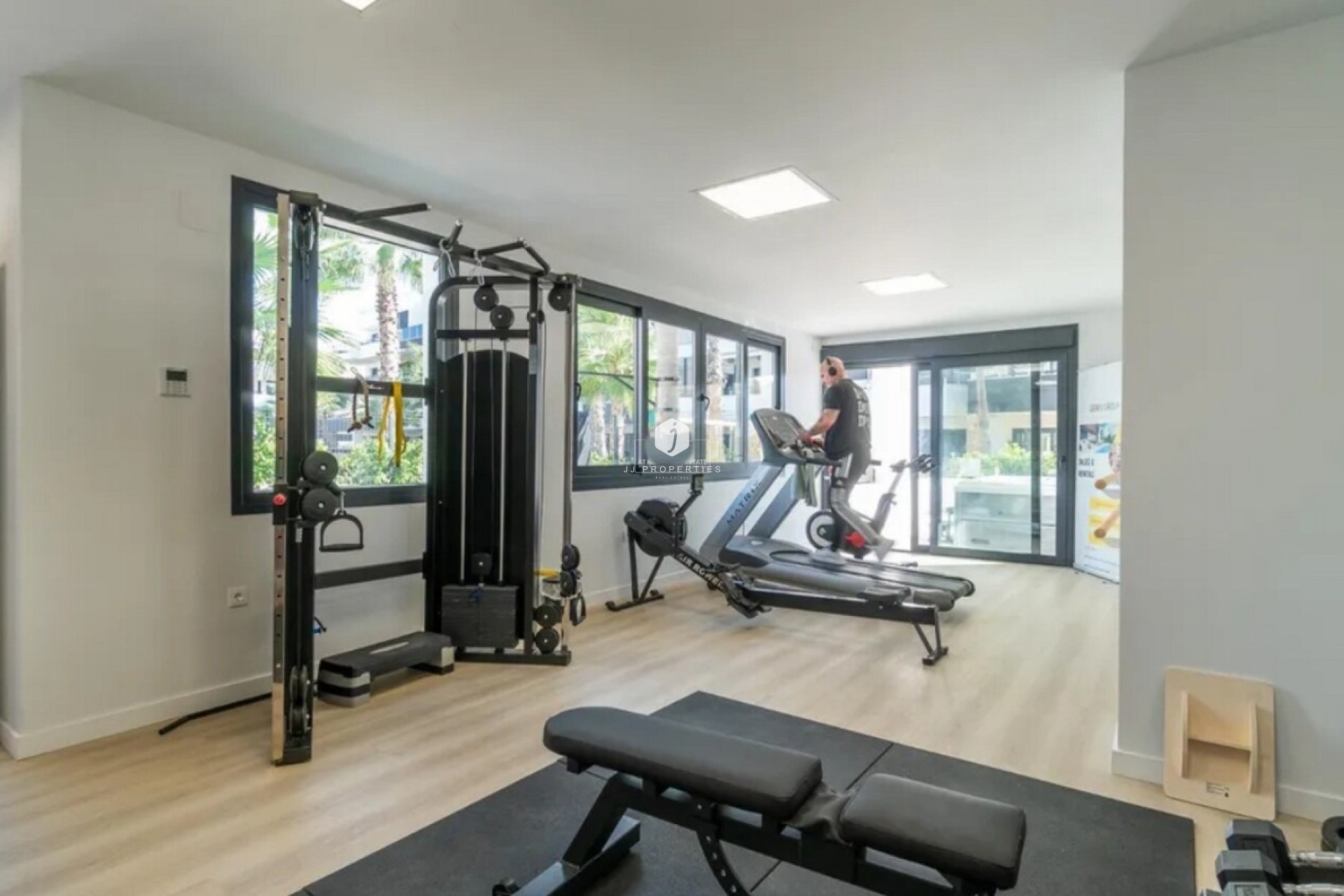 Resale - Apartment / flat -
Los Altos - Costa Blanca