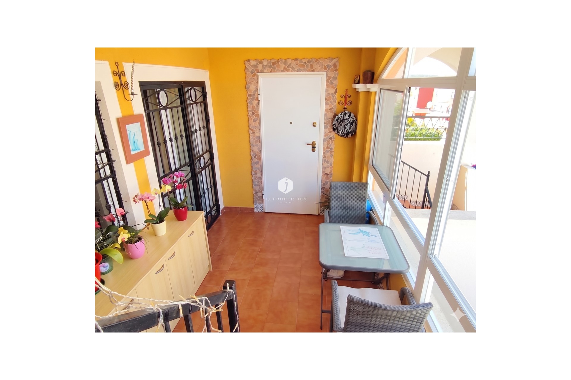 Resale - Apartment / flat -
Los Altos - Costa Blanca