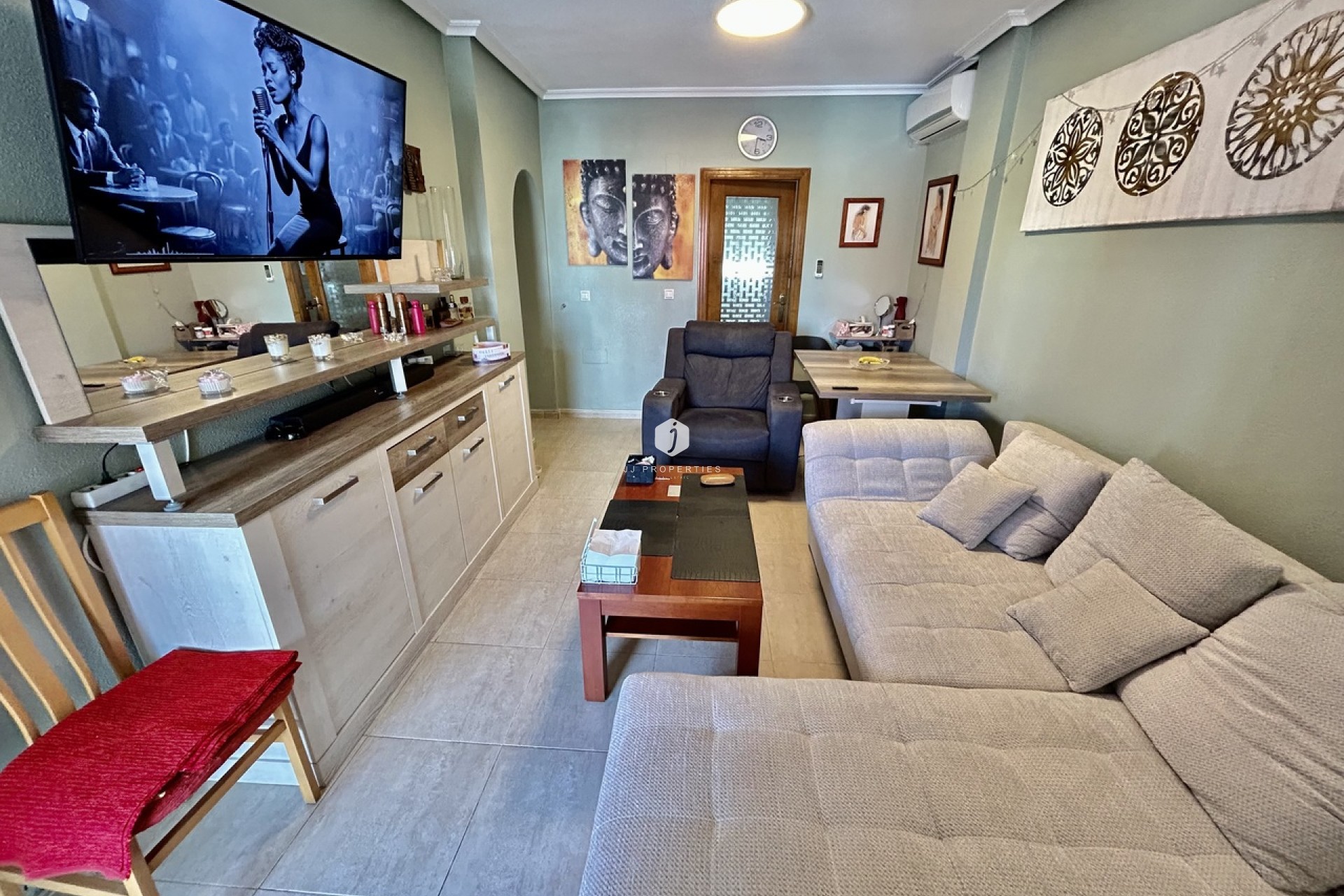 Resale - Apartment / flat -
Los Altos - Costa Blanca