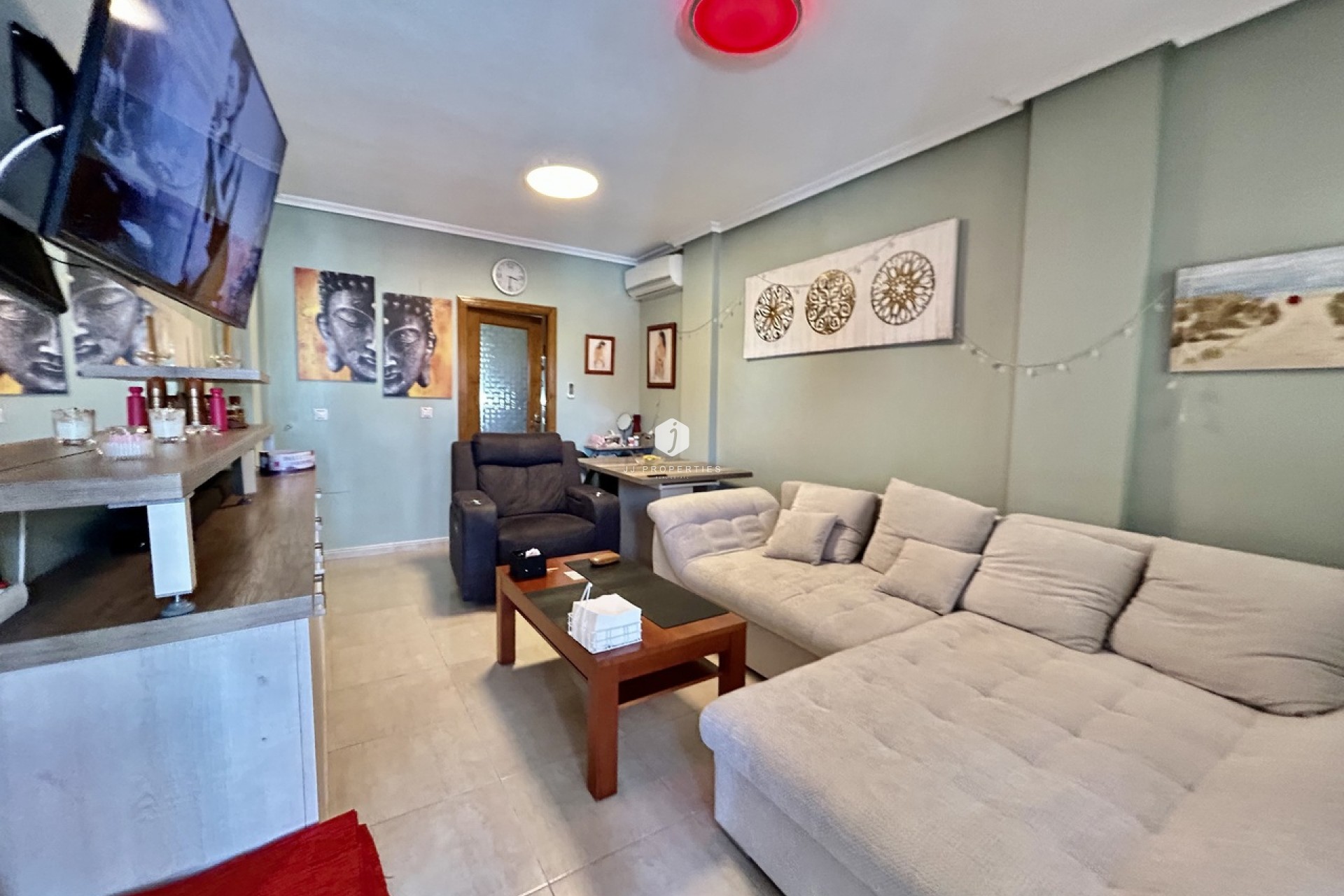 Resale - Apartment / flat -
Los Altos - Costa Blanca
