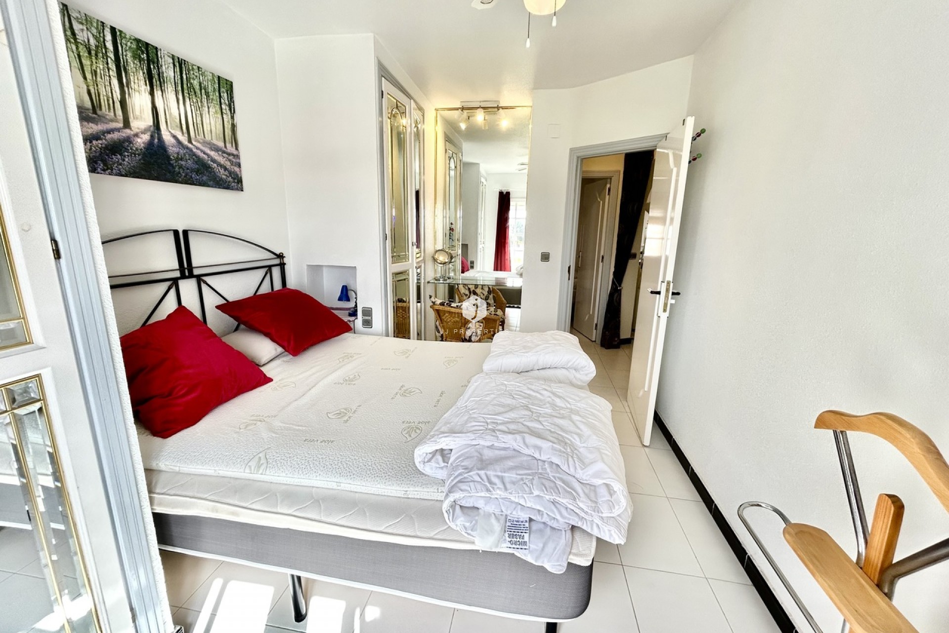 Resale - Apartment / flat -
Los Altos - Costa Blanca