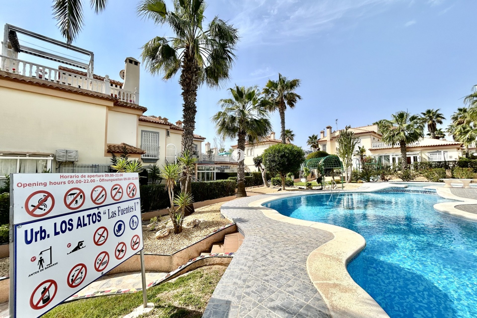 Resale - Apartment / flat -
Los Altos - Costa Blanca
