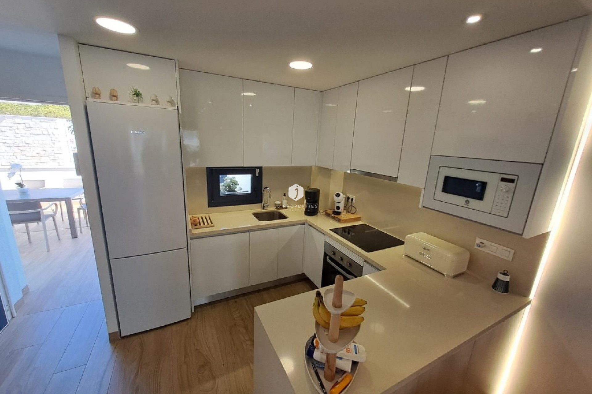 Resale - Apartment / flat -
Los Balcones - Costa Blanca