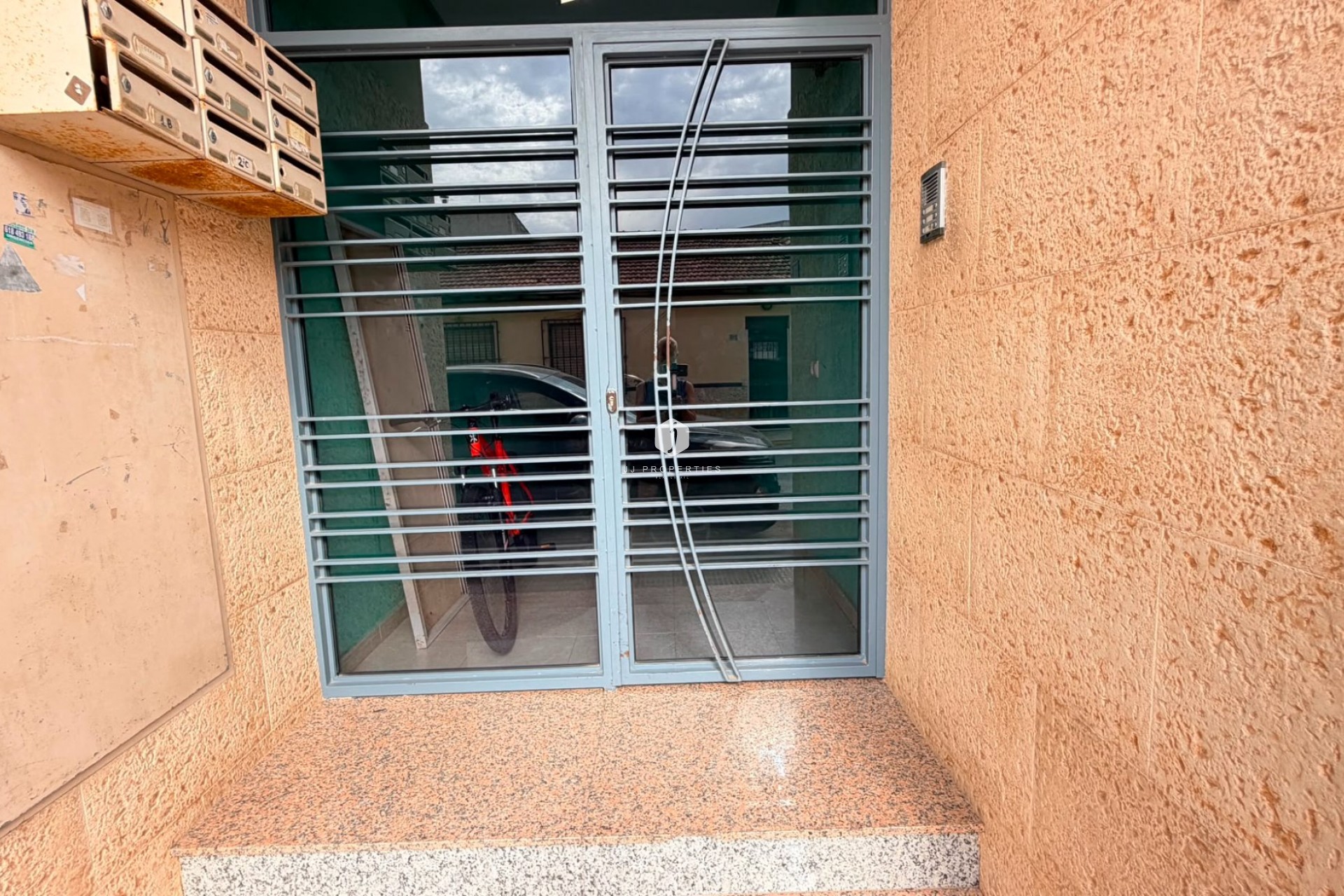 Resale - Apartment / flat -
Los Montesinos - Costa Blanca