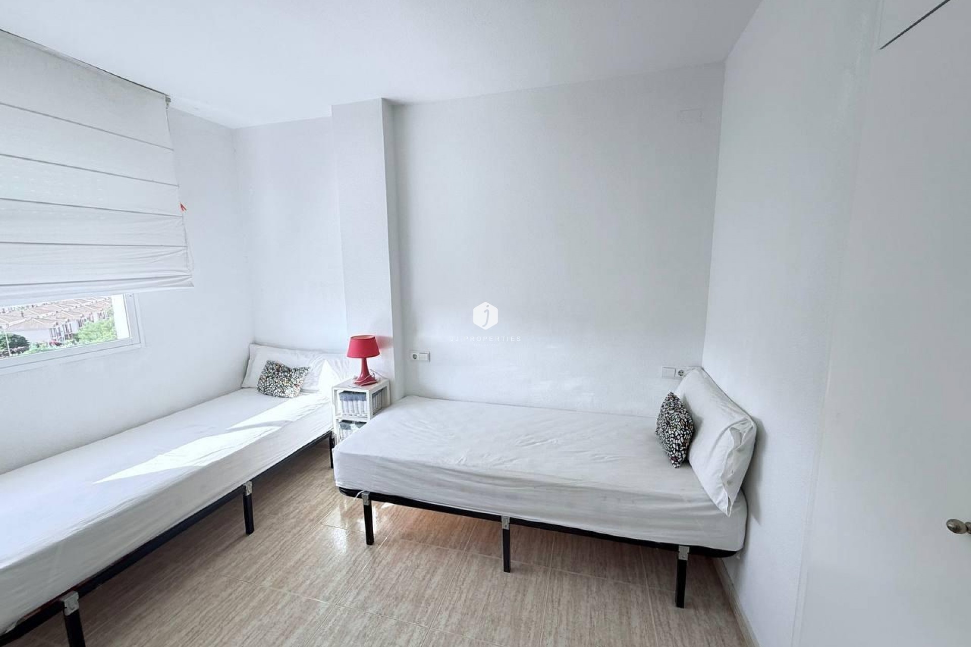 Resale - Apartment / flat -
Orihuela Costa - Campoamor