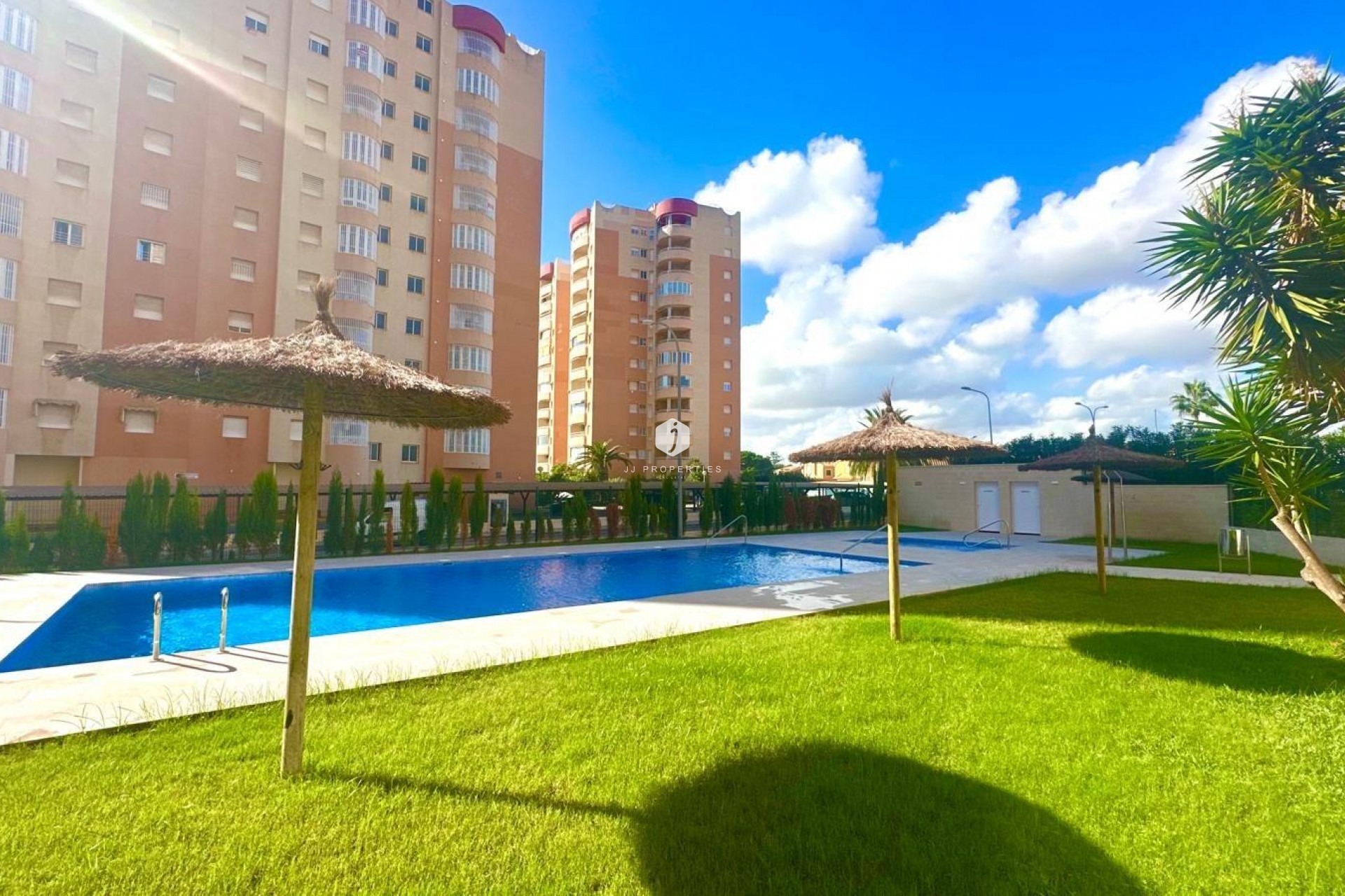Resale - Apartment / flat -
Orihuela Costa - Campoamor