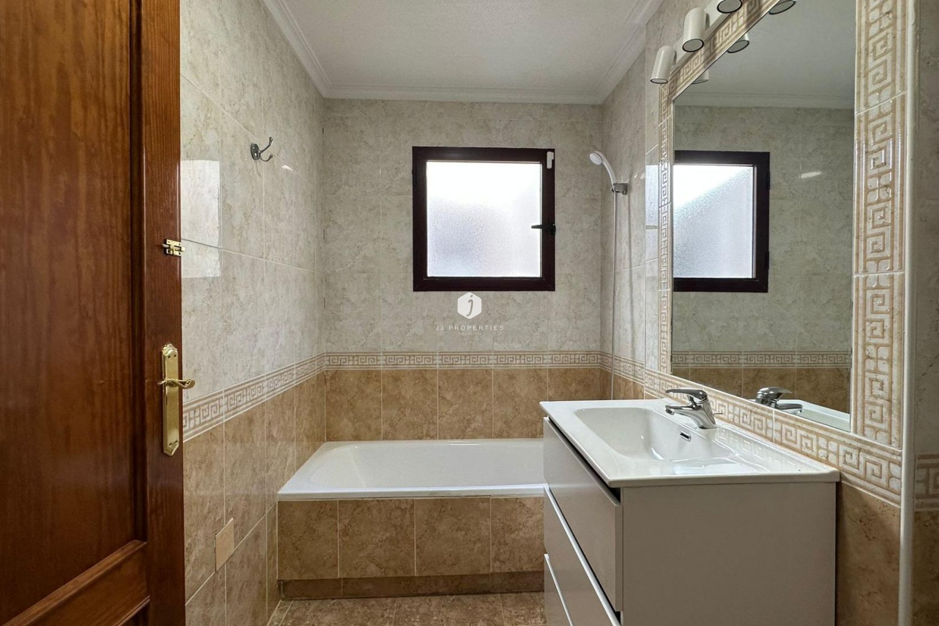 Resale - Apartment / flat -
Orihuela Costa - Campoamor