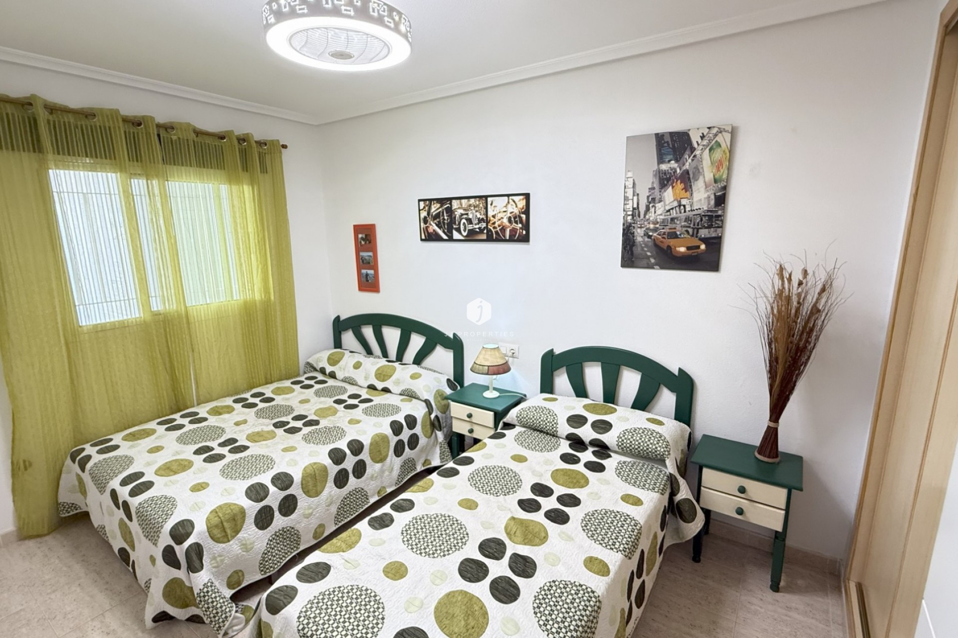 Resale - Apartment / flat -
Orihuela Costa - Costa Blanca
