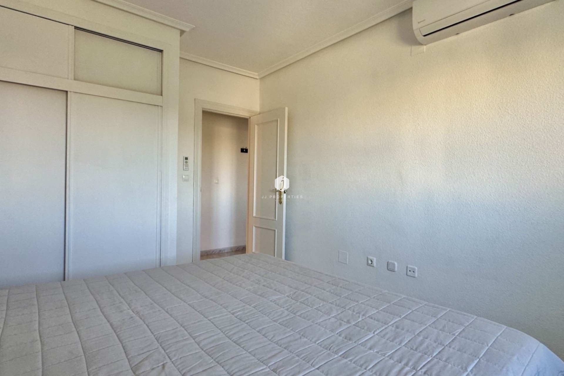 Resale - Apartment / flat -
Orihuela Costa - Costa Blanca