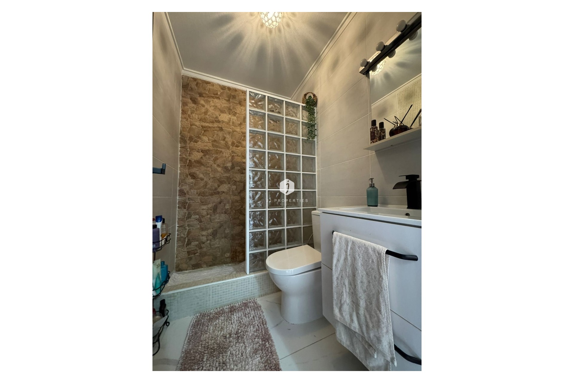 Resale - Apartment / flat -
Orihuela Costa - Costa Blanca