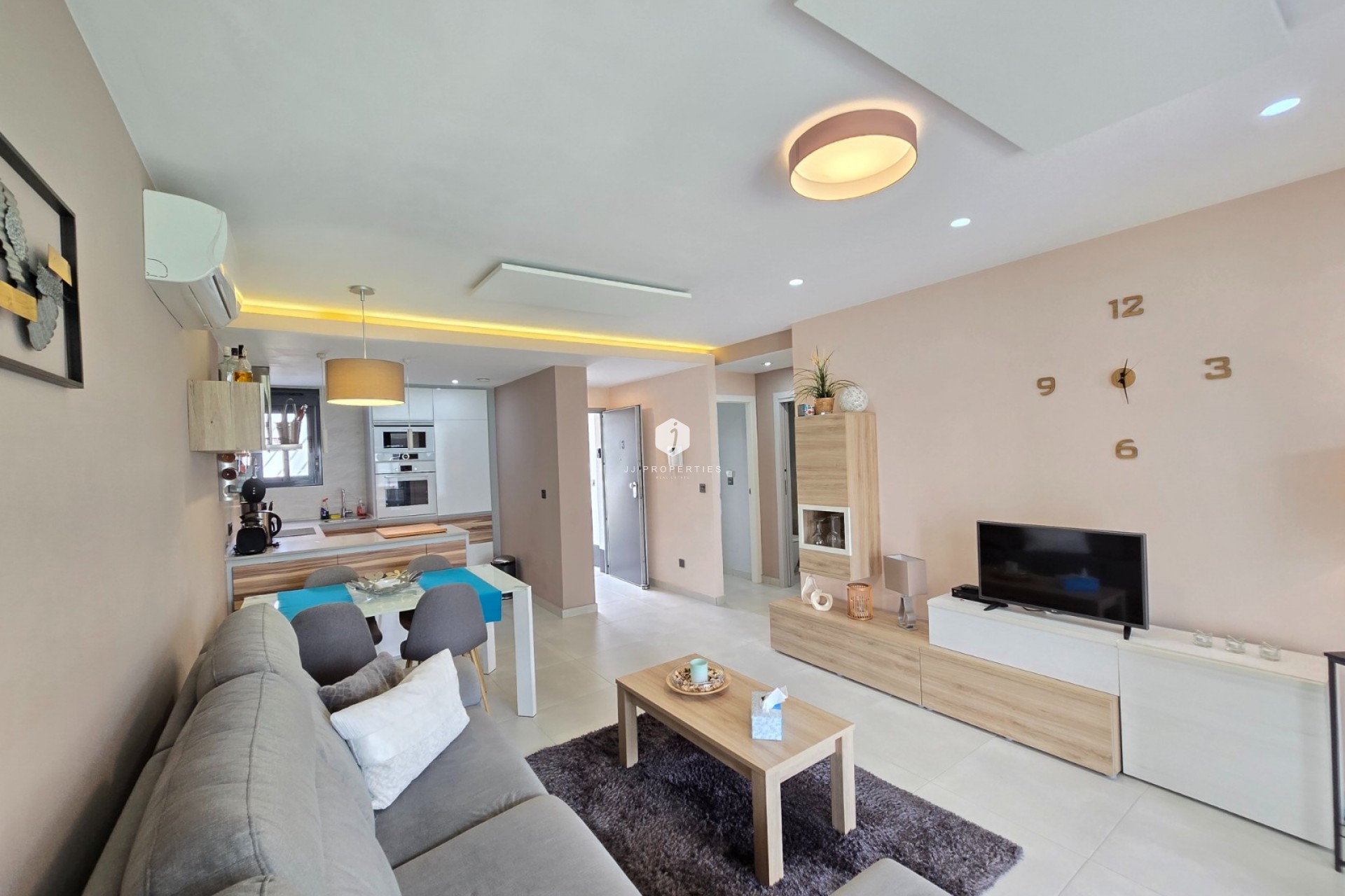 Resale - Apartment / flat -
Orihuela Costa - Costa Blanca