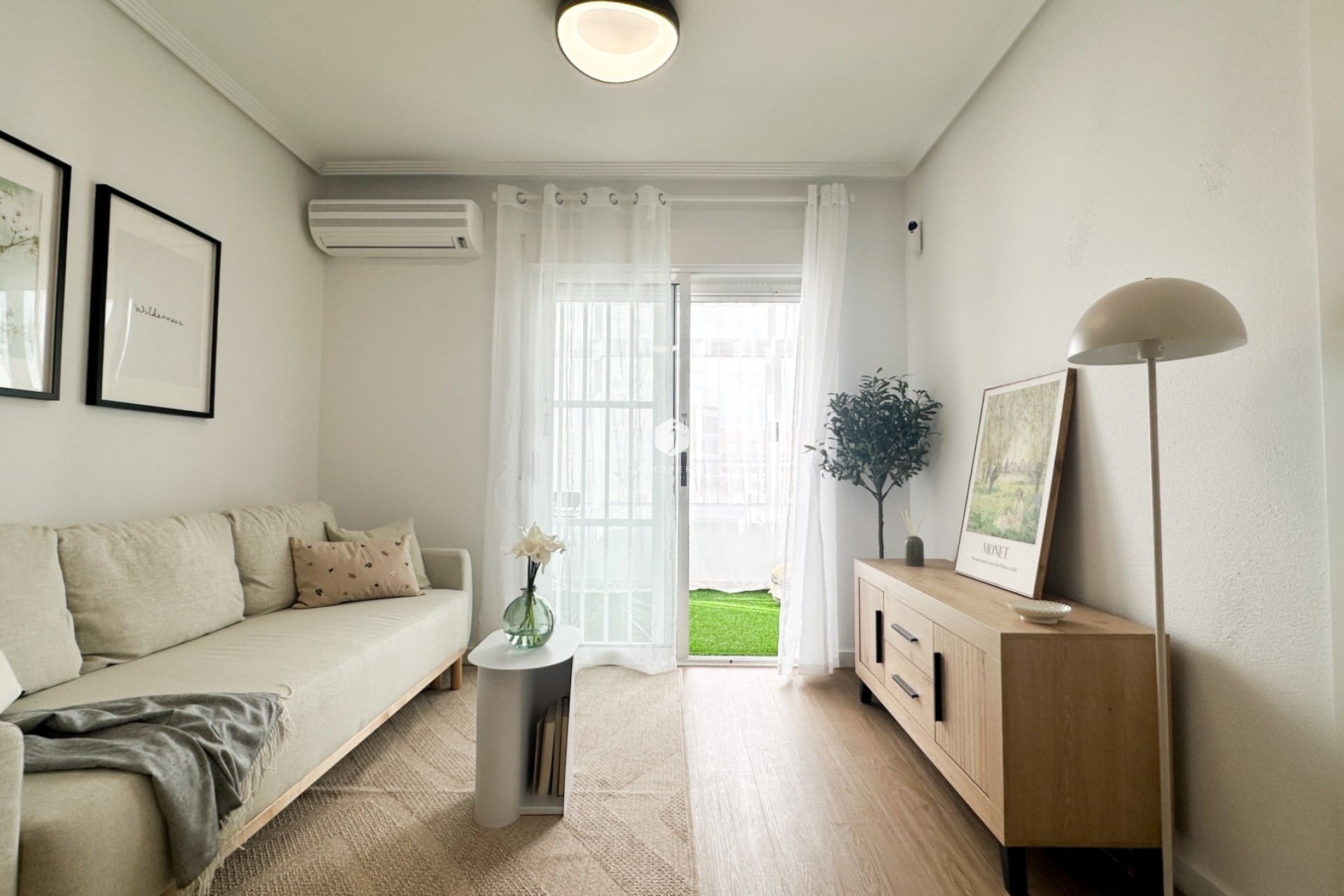 Resale - Apartment / flat -
Orihuela Costa - Costa Blanca