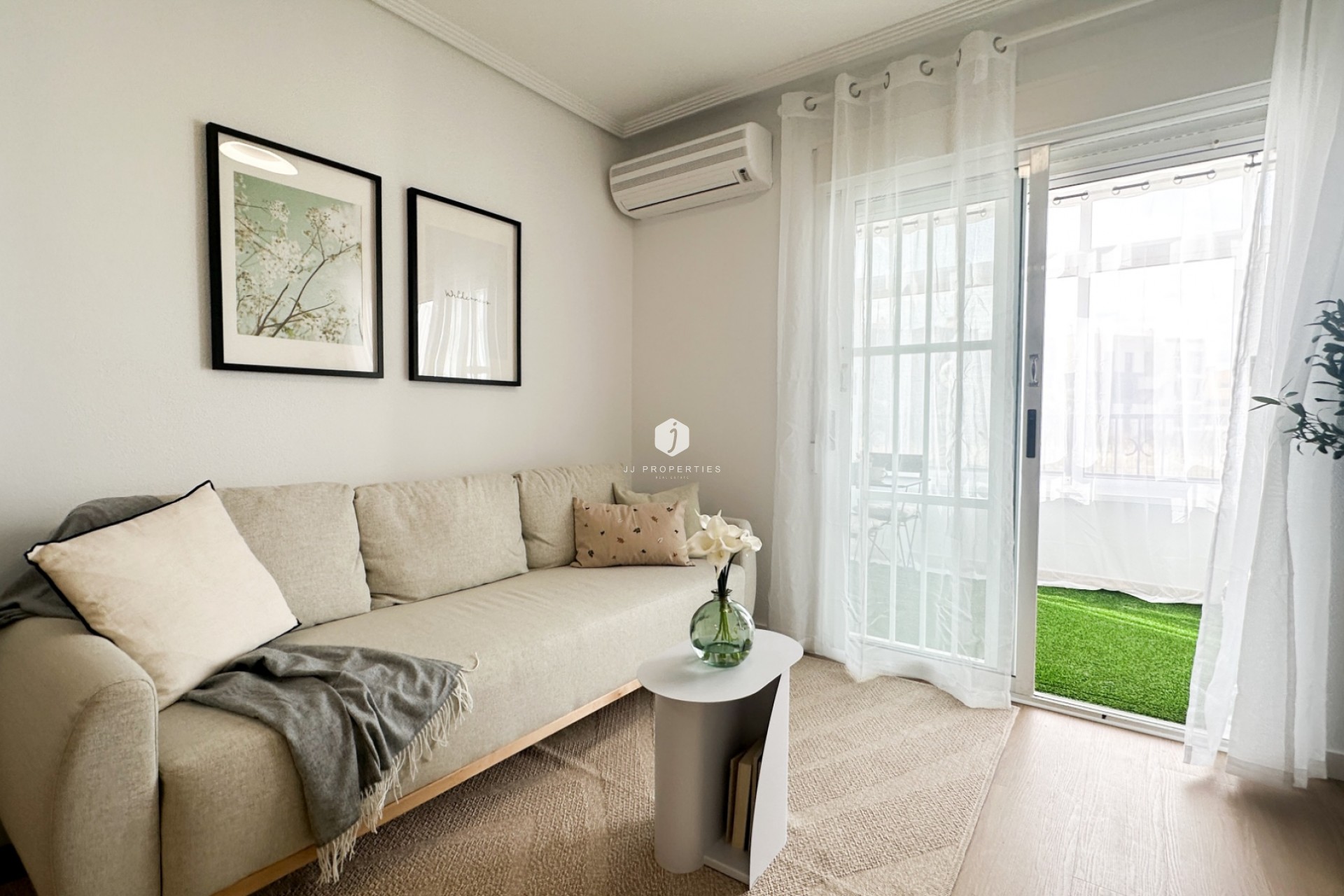 Resale - Apartment / flat -
Orihuela Costa - Costa Blanca