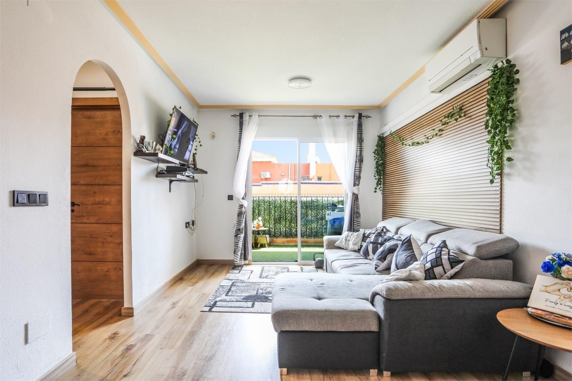 Resale - Apartment / flat -
Orihuela Costa - Playa Flamenca