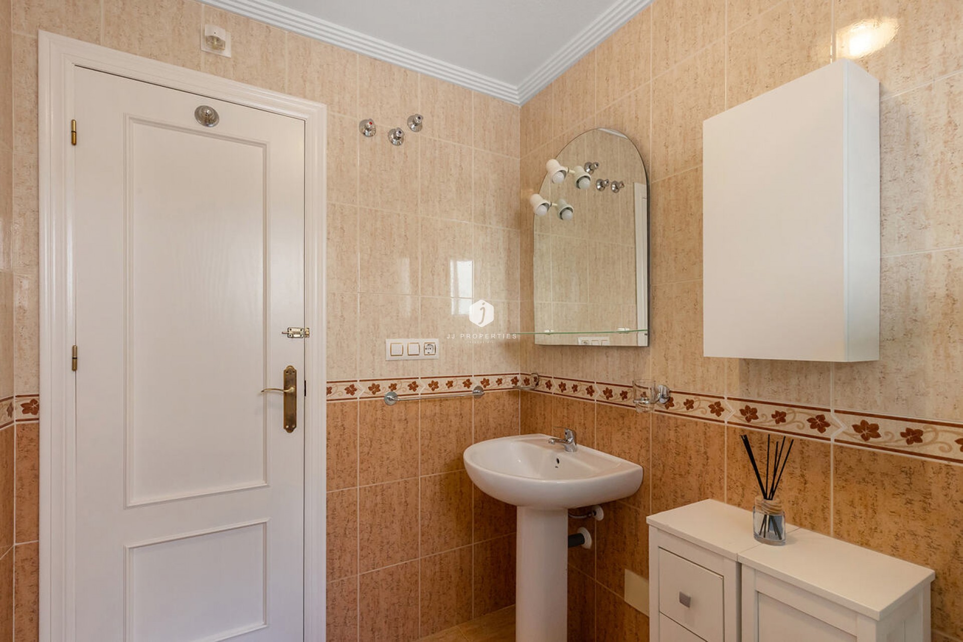 Resale - Apartment / flat -
Orihuela Costa - Playa Flamenca