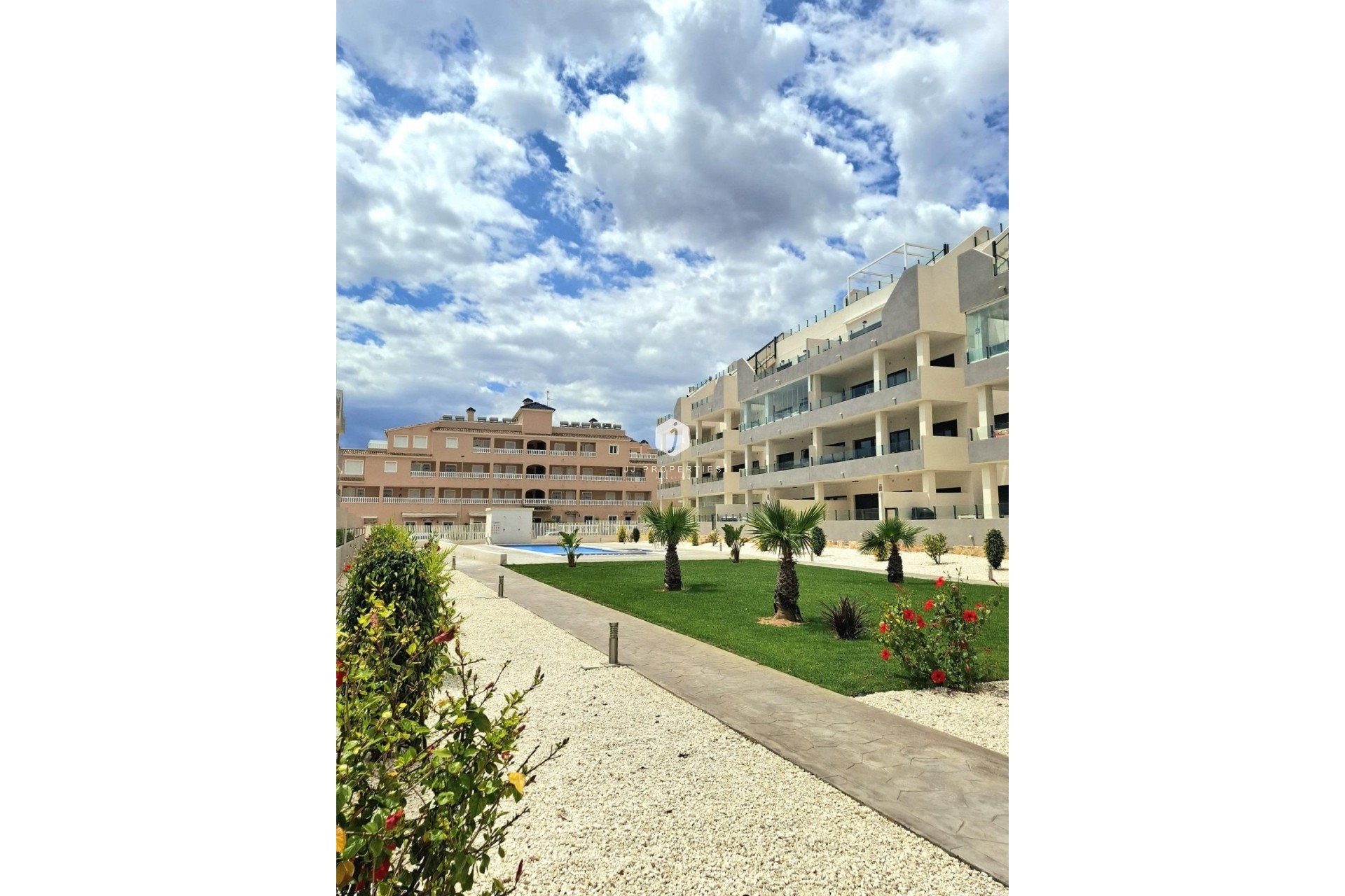 Resale - Apartment / flat -
Orihuela Costa - Villamartín