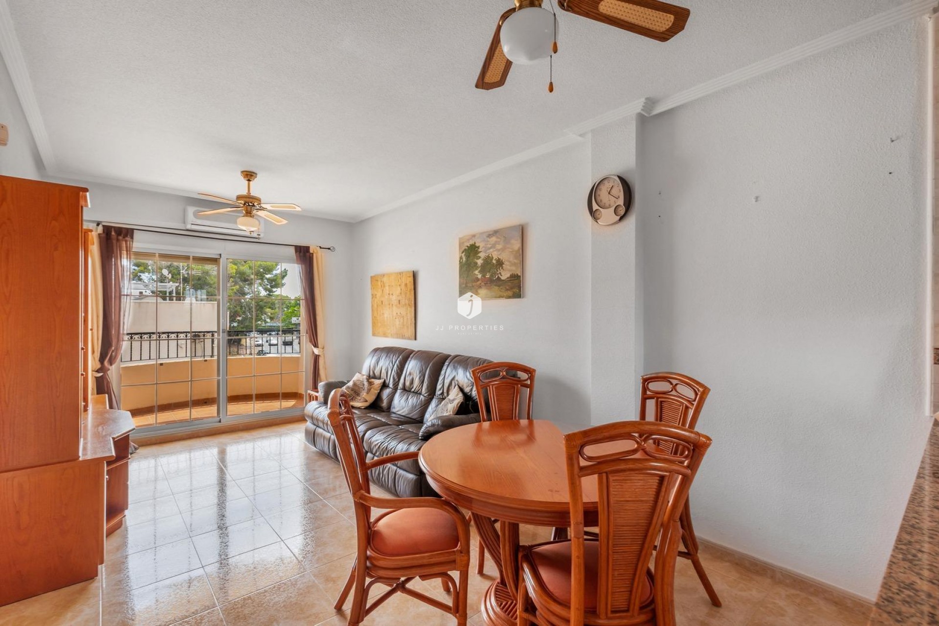 Resale - Apartment / flat -
Orihuela Costa - Villamartín