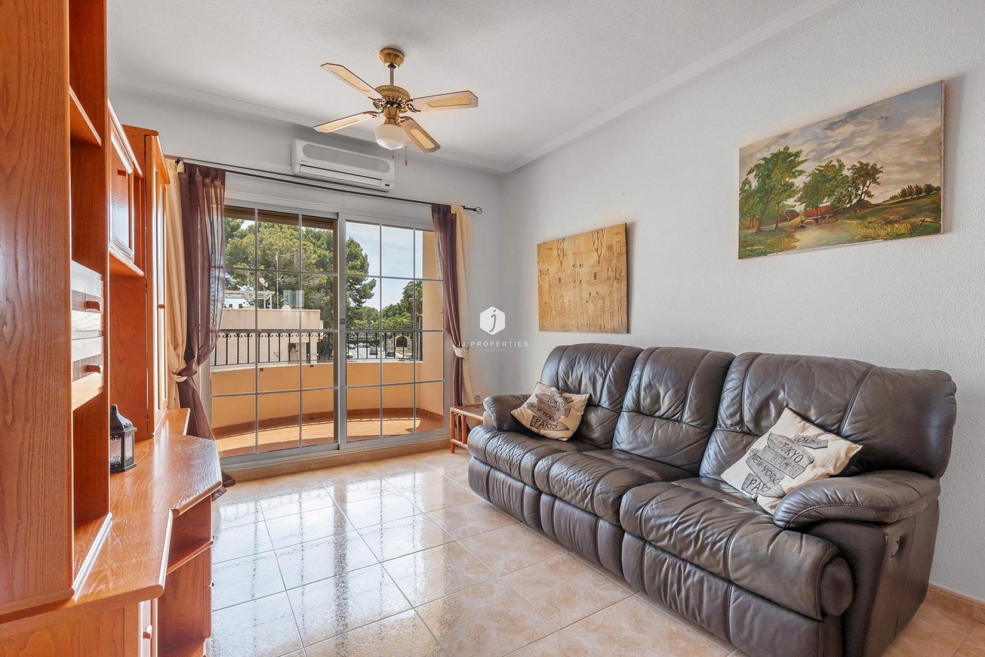Resale - Apartment / flat -
Orihuela Costa - Villamartín