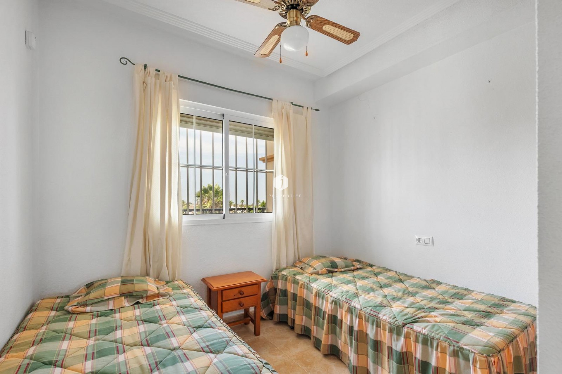 Resale - Apartment / flat -
Orihuela Costa - Villamartín