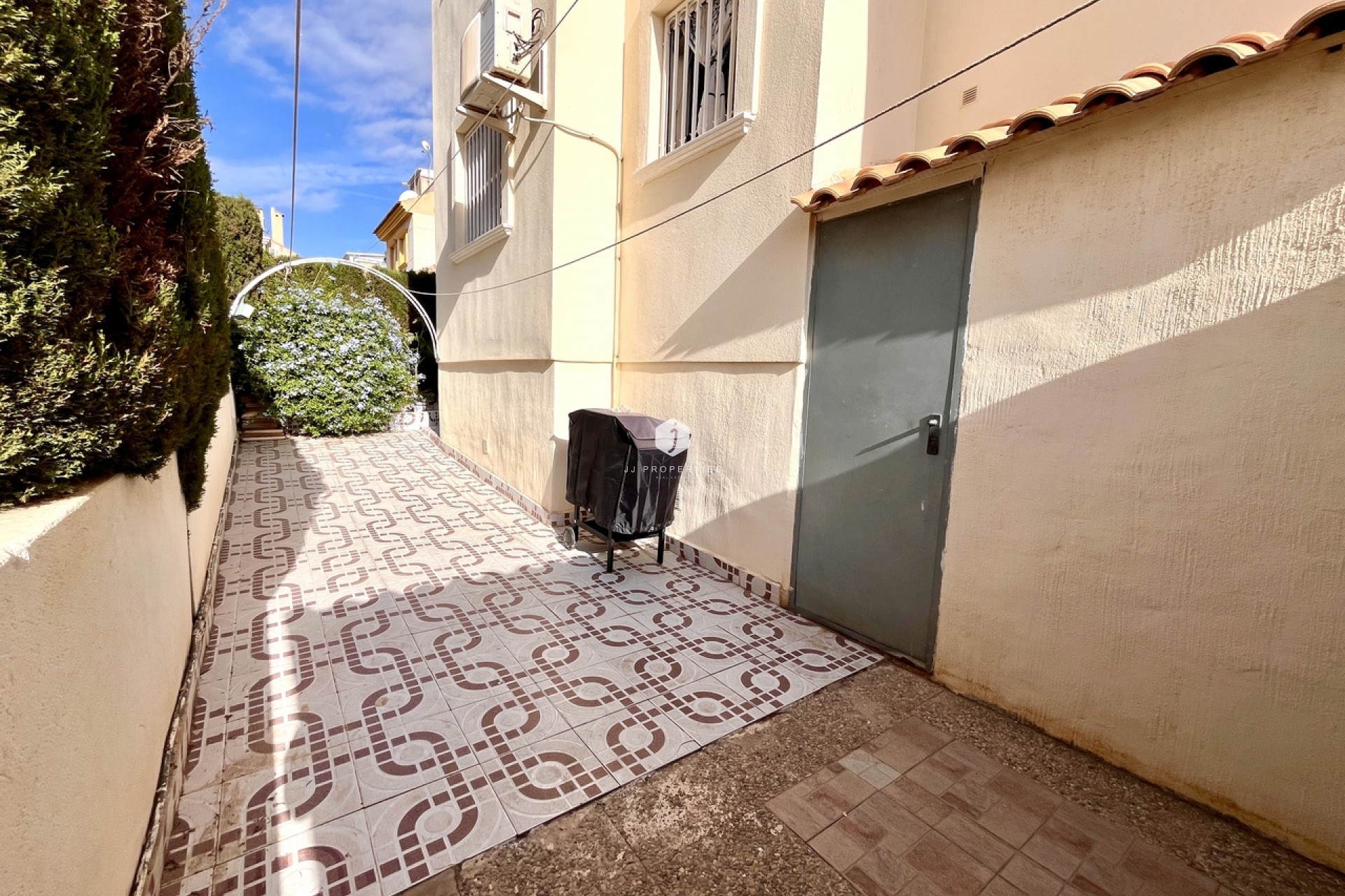Resale - Apartment / flat -
Playa Flamenca - Costa Blanca