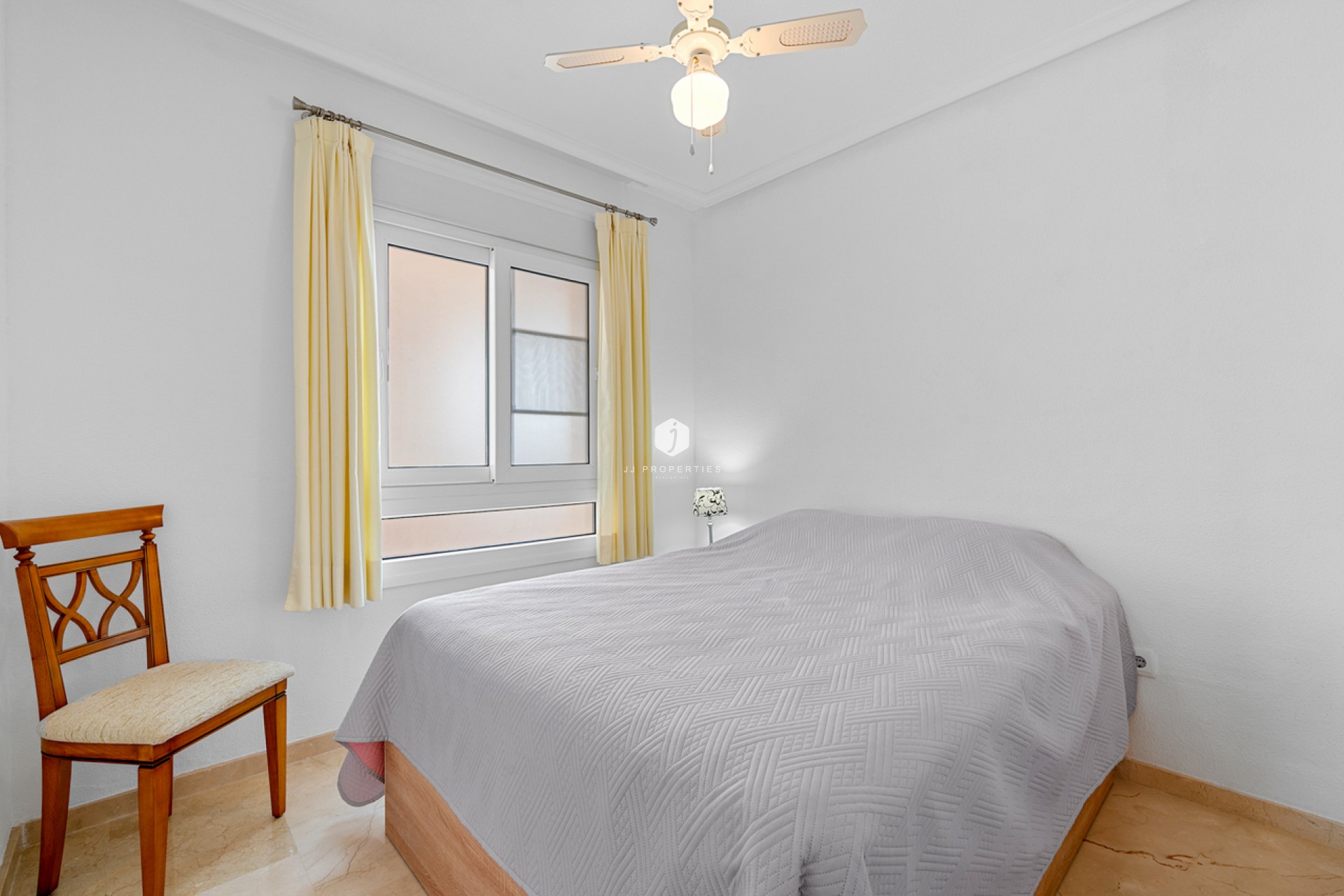 Resale - Apartment / flat -
Playa Flamenca - Costa Blanca