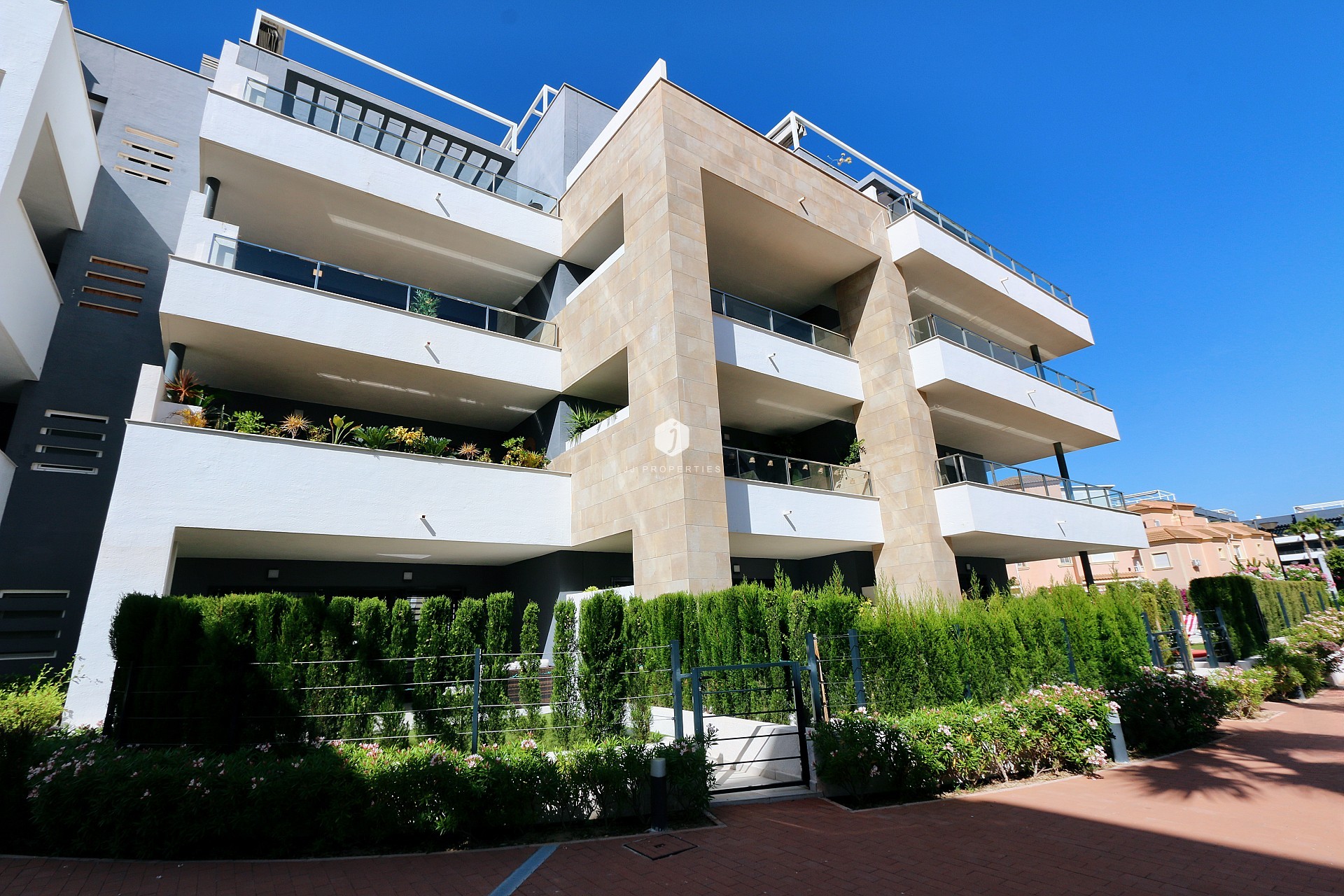 Resale - Apartment / flat -
Playa Flamenca - Costa Blanca