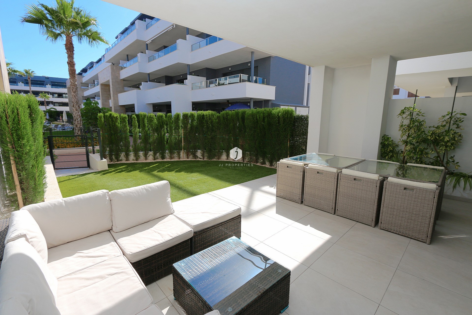 Resale - Apartment / flat -
Playa Flamenca - Costa Blanca