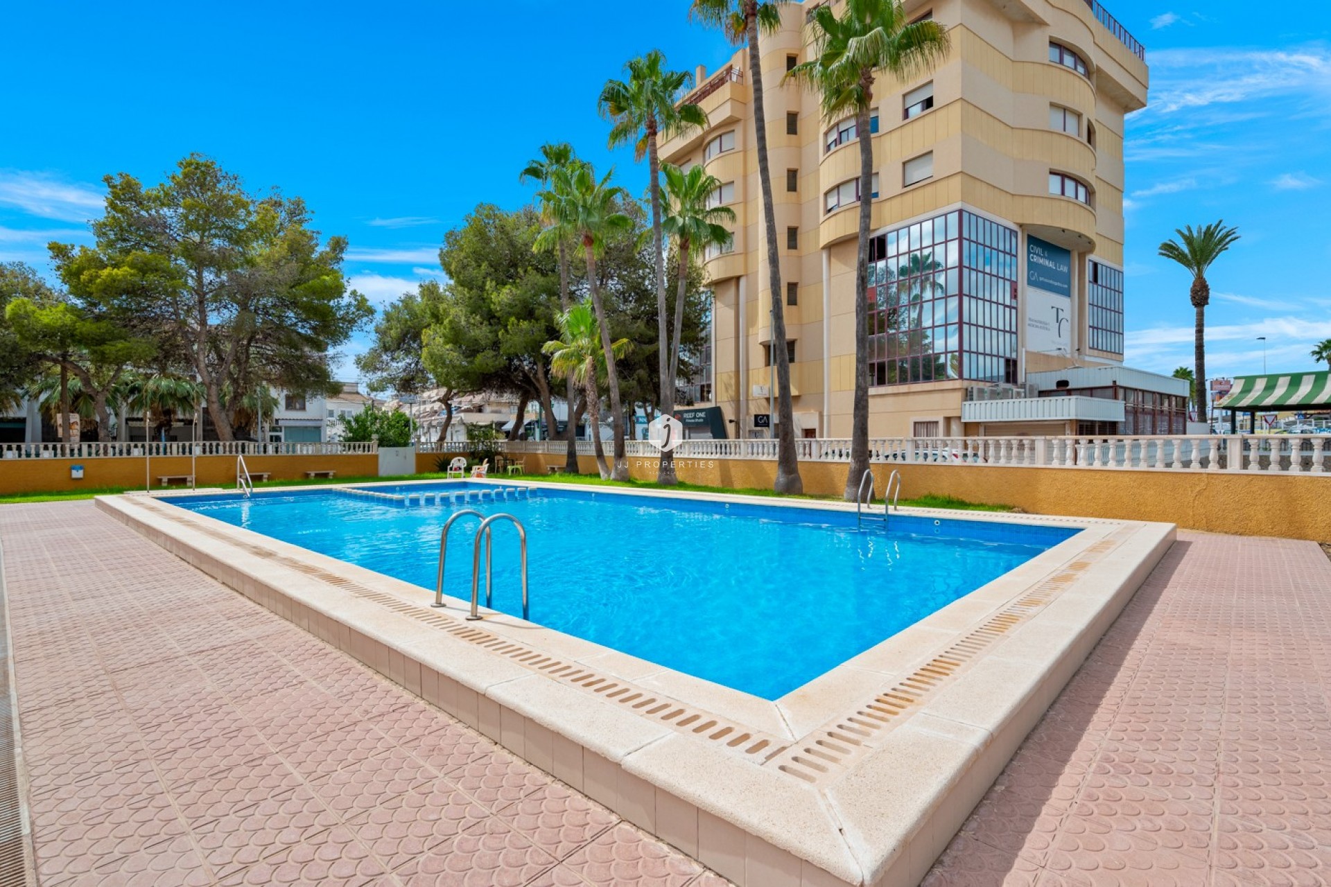 Resale - Apartment / flat -
Punta Prima - Costa Blanca