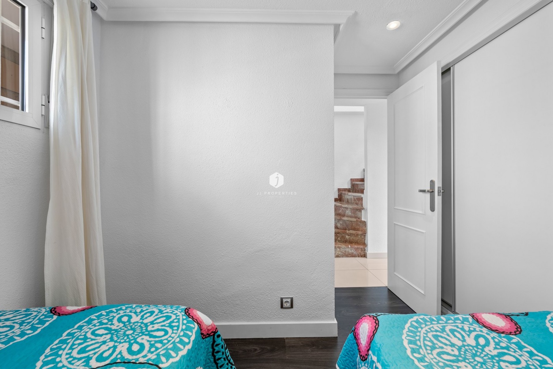 Resale - Apartment / flat -
Punta Prima - Costa Blanca