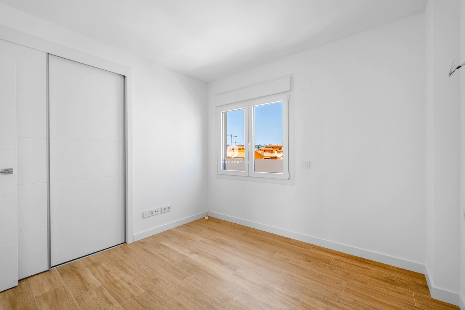 Resale - Apartment / flat -
Punta Prima - Costa Blanca