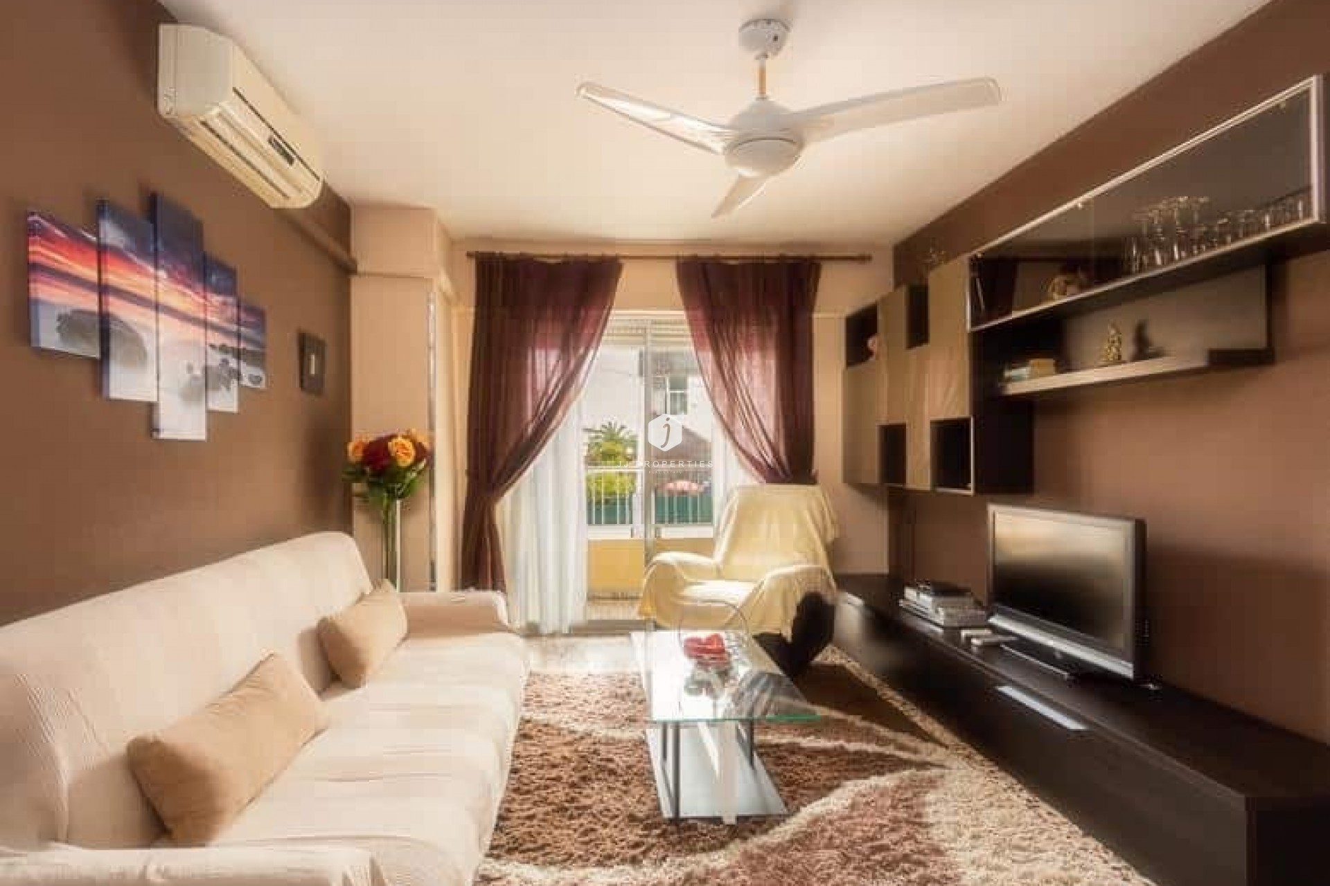 Resale - Apartment / flat -
Punta Prima - Costa Blanca