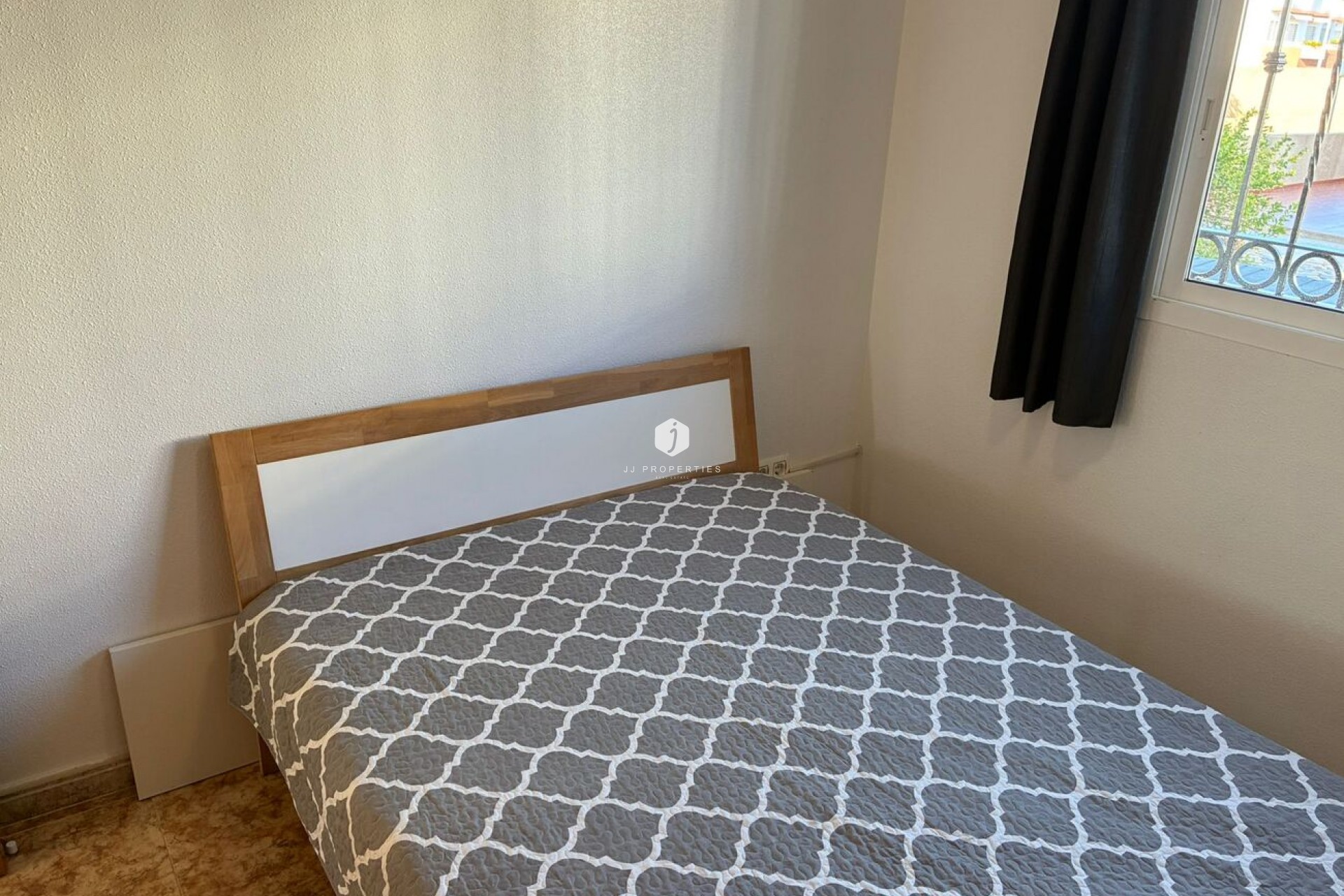 Resale - Apartment / flat -
Punta Prima - Costa Blanca