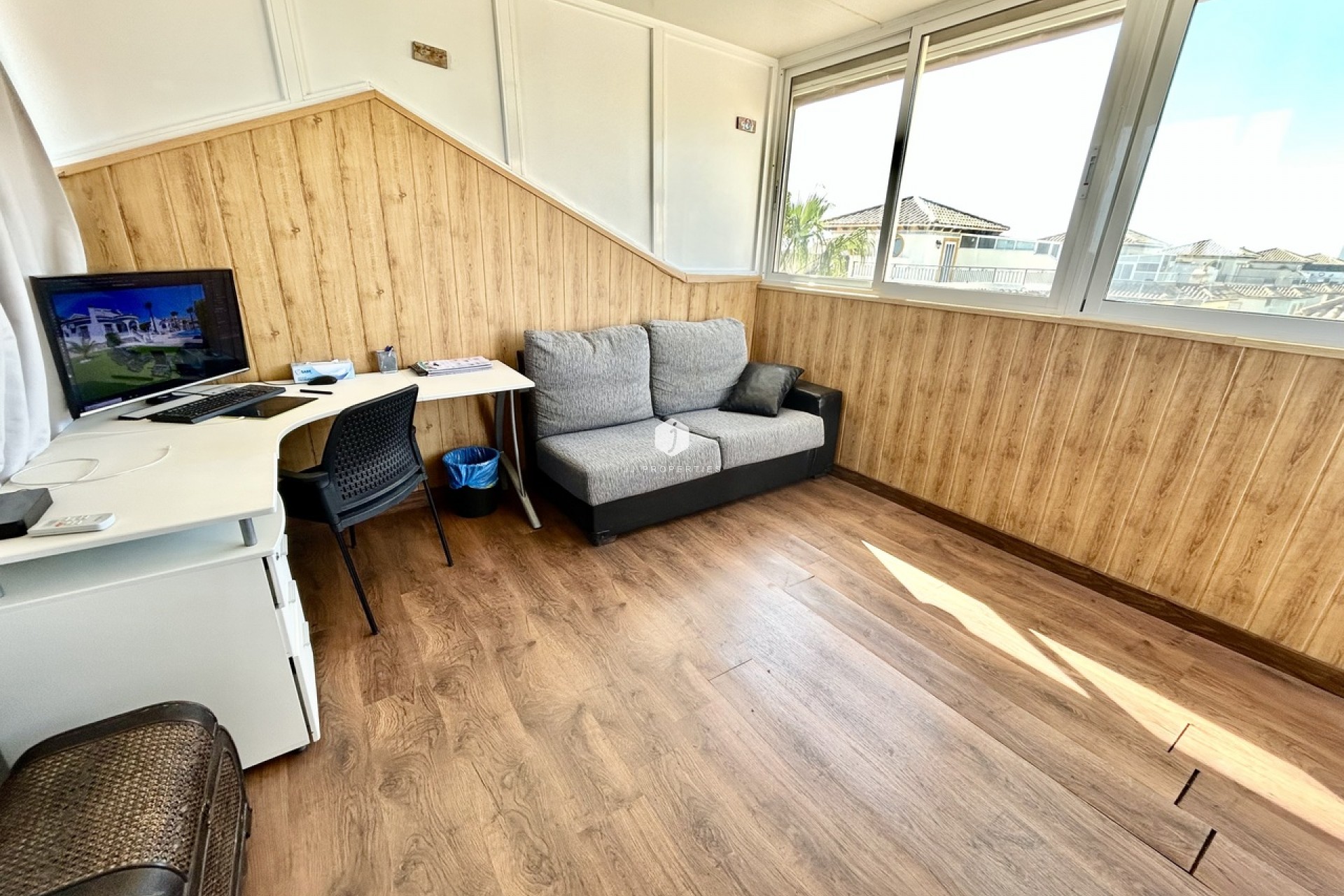 Resale - Apartment / flat -
Punta Prima - Costa Blanca