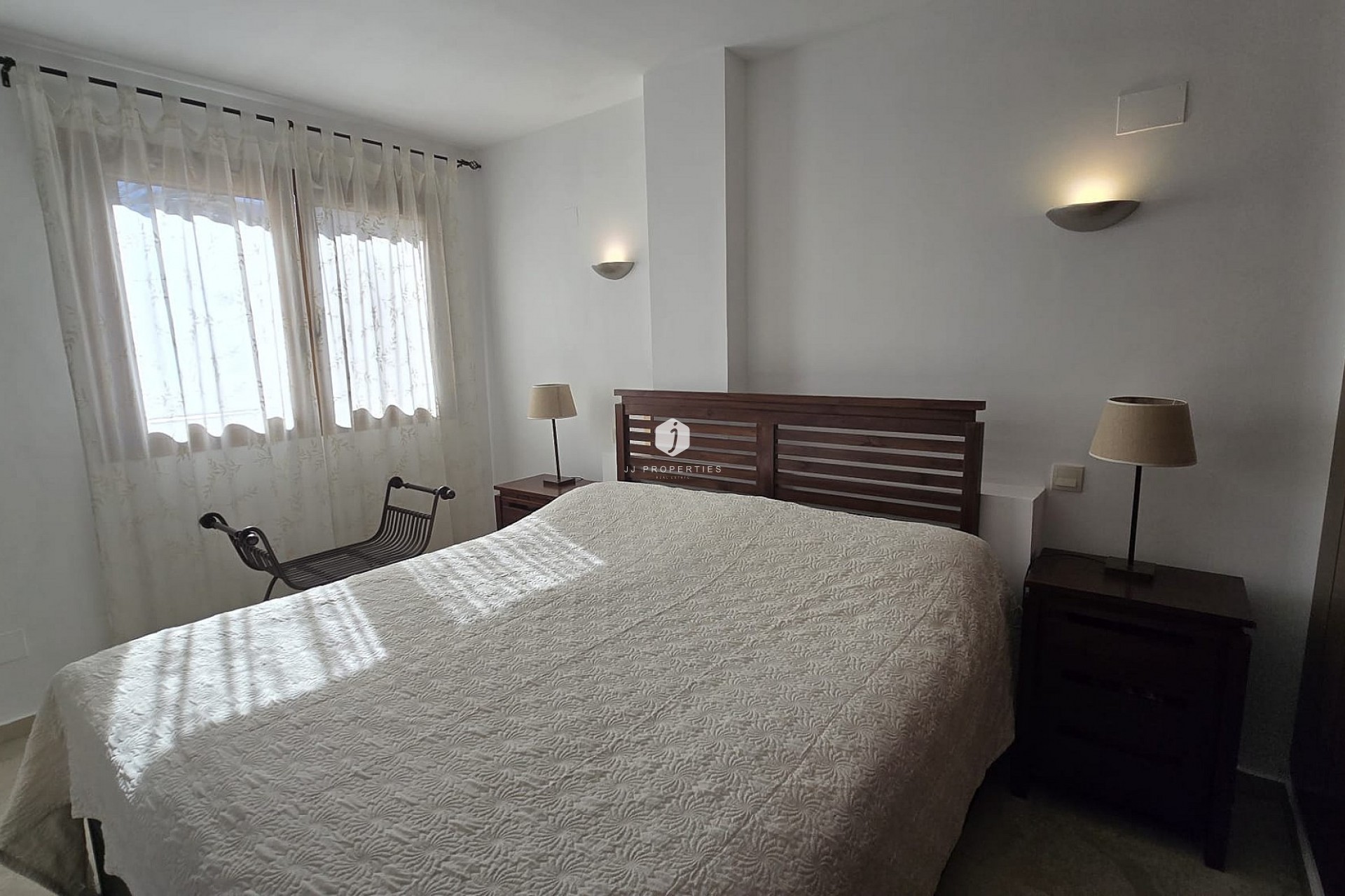 Resale - Apartment / flat -
Punta Prima - Costa Blanca